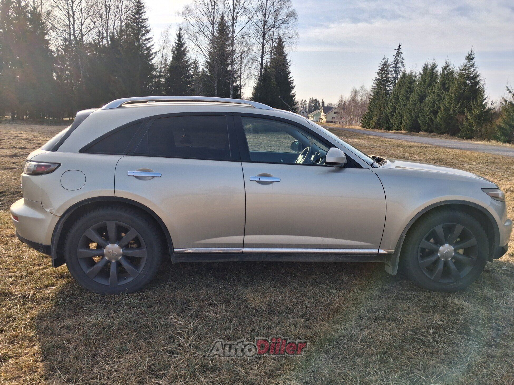 Infiniti FX35