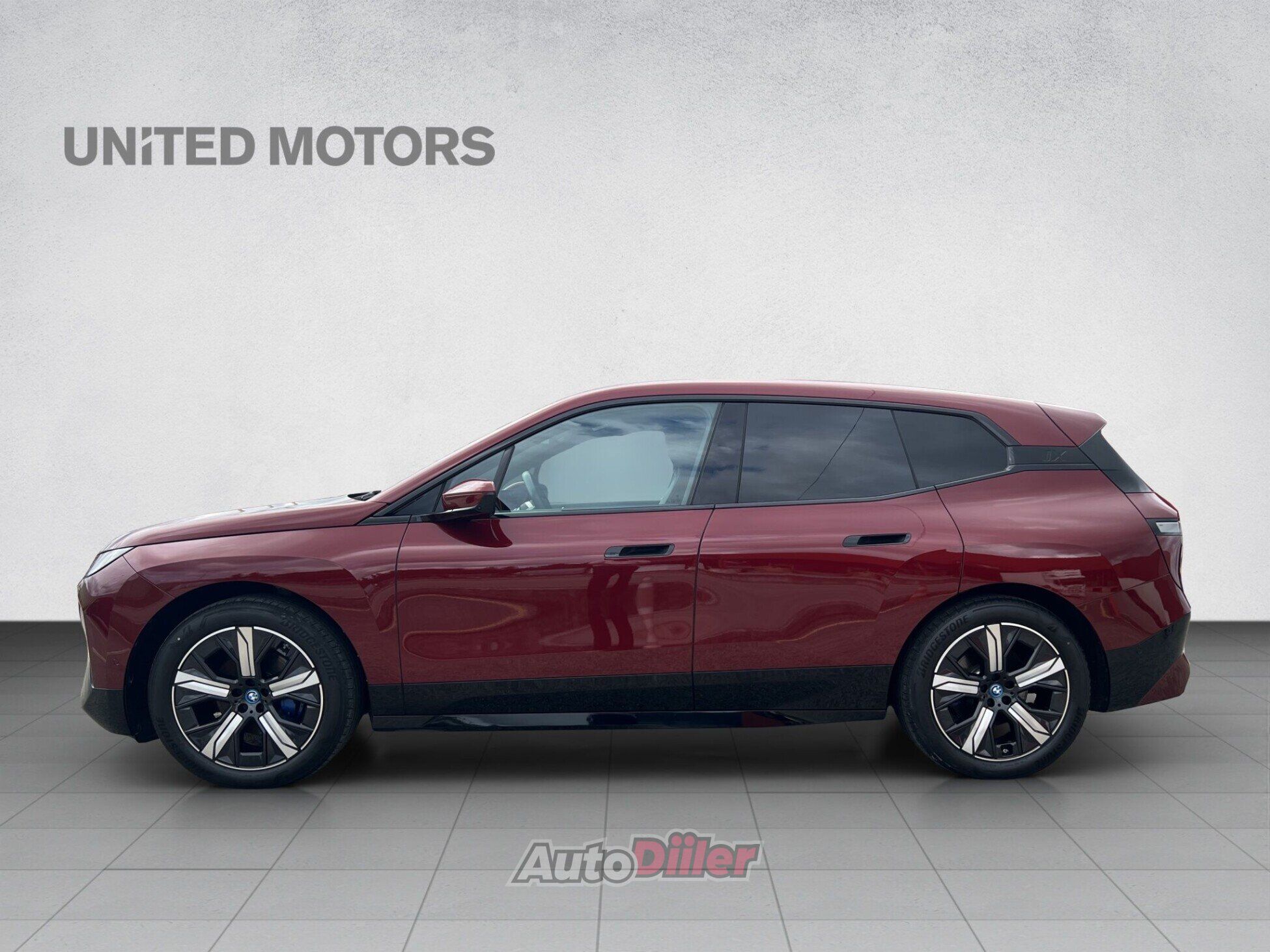 BMW iX Sportpakett 240 kW 102kW 2024, photo 7/10