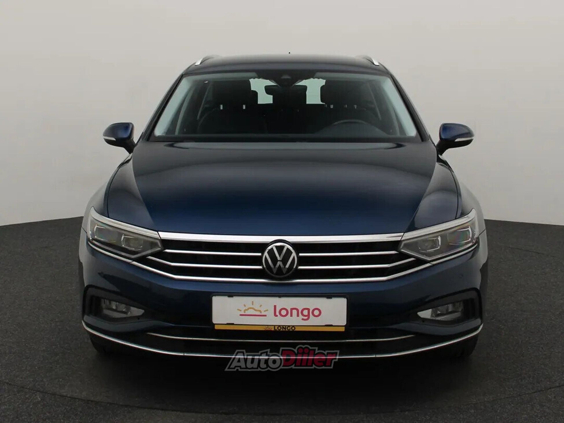 Volkswagen Passat 2021, photo 3/10