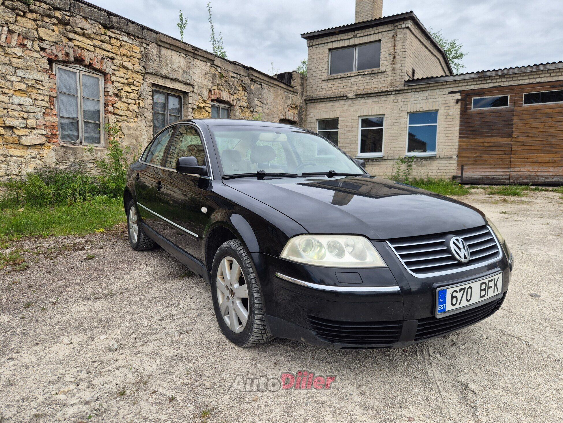 Volkswagen Passat 2.8 142kW 2001, kuva 6/10