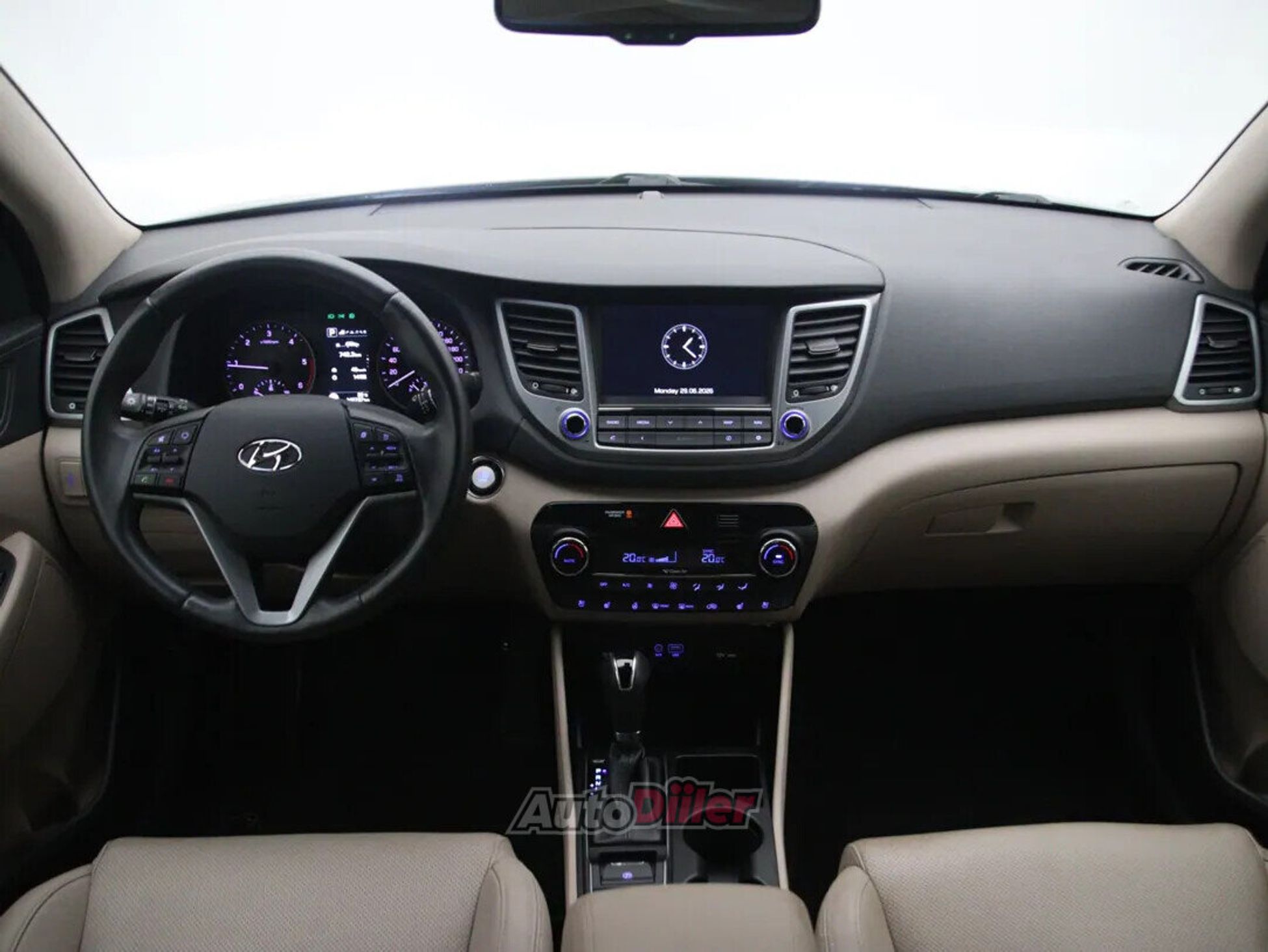 Hyundai Tucson Executive 1.7 104kW 2016, photo 2/10