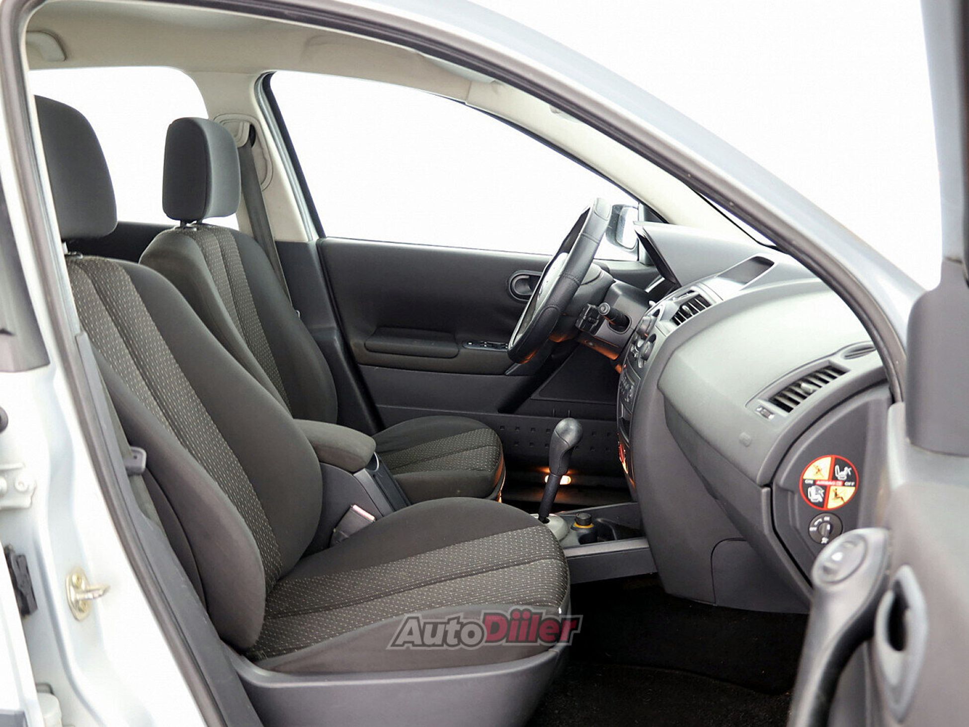 Renault Megane 1.6 83kW 2003, kuva 6/7