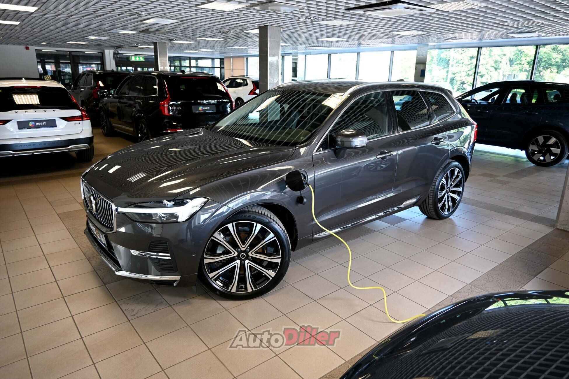 Volvo XC60 2024, photo 6/10