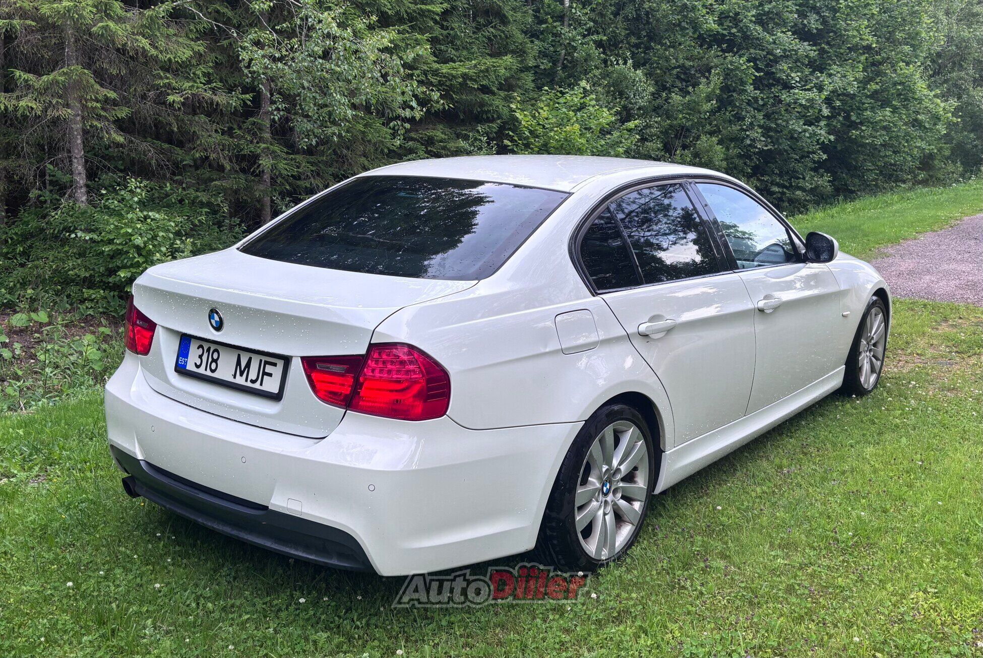 BMW 320 2.0 125kW 2009, photo 3/9
