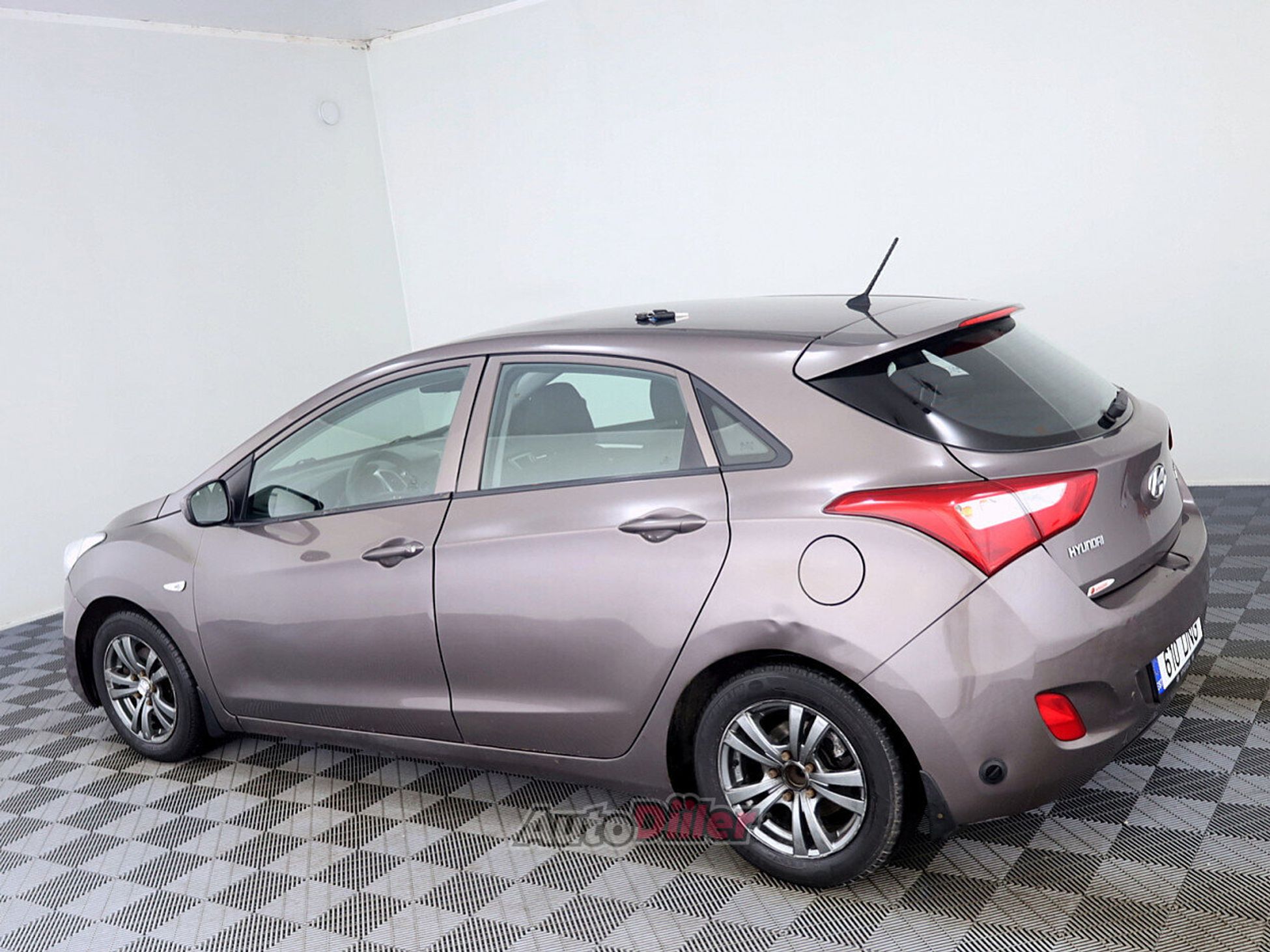 Hyundai i30 1.4 73kW 2013, kuva 4/7