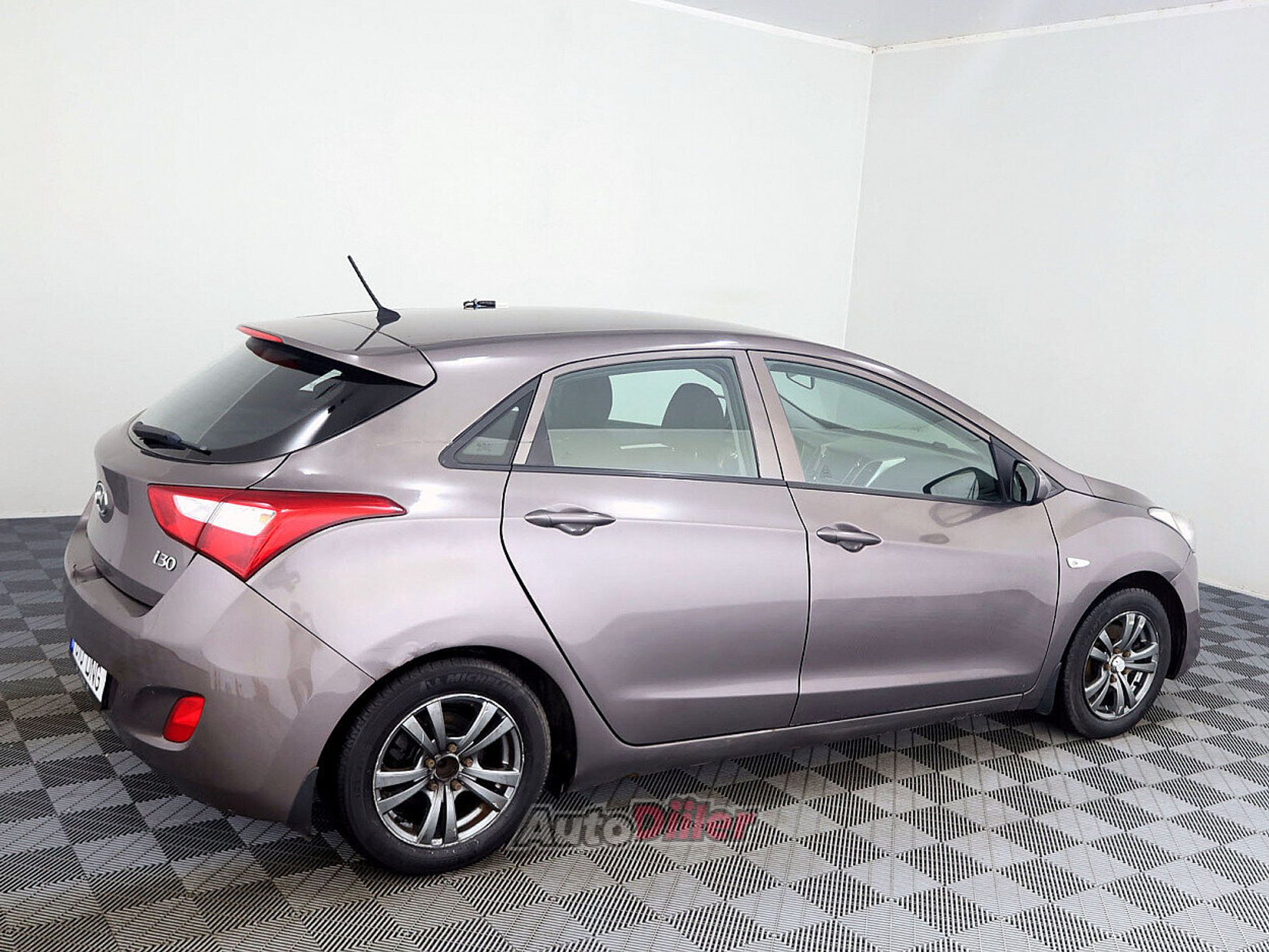 Hyundai i30 1.4 73kW 2013, kuva 3/7