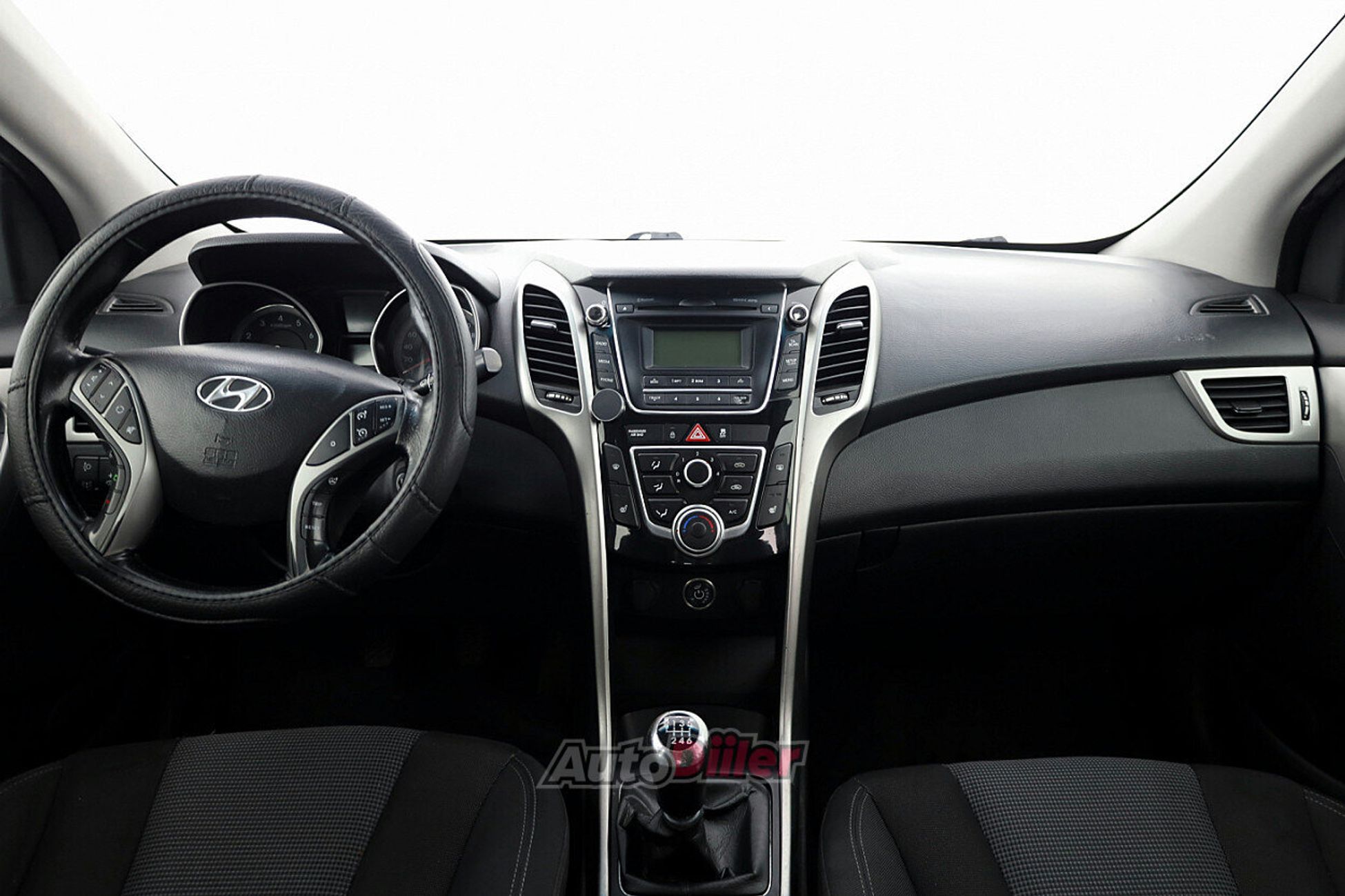 Hyundai i30 1.4 73kW 2013, kuva 5/7