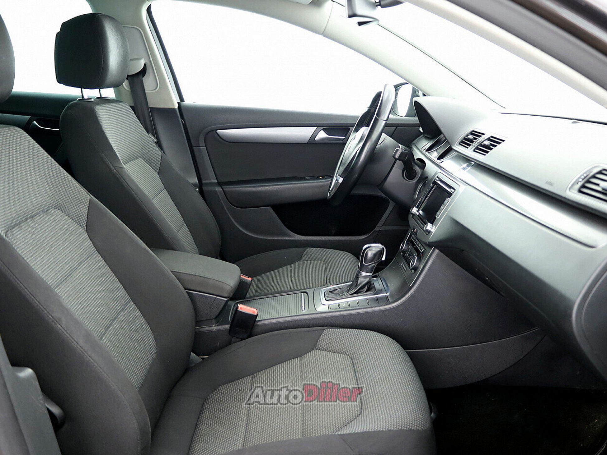 Volkswagen Passat 1.8 118kW 2012, kuva 6/8