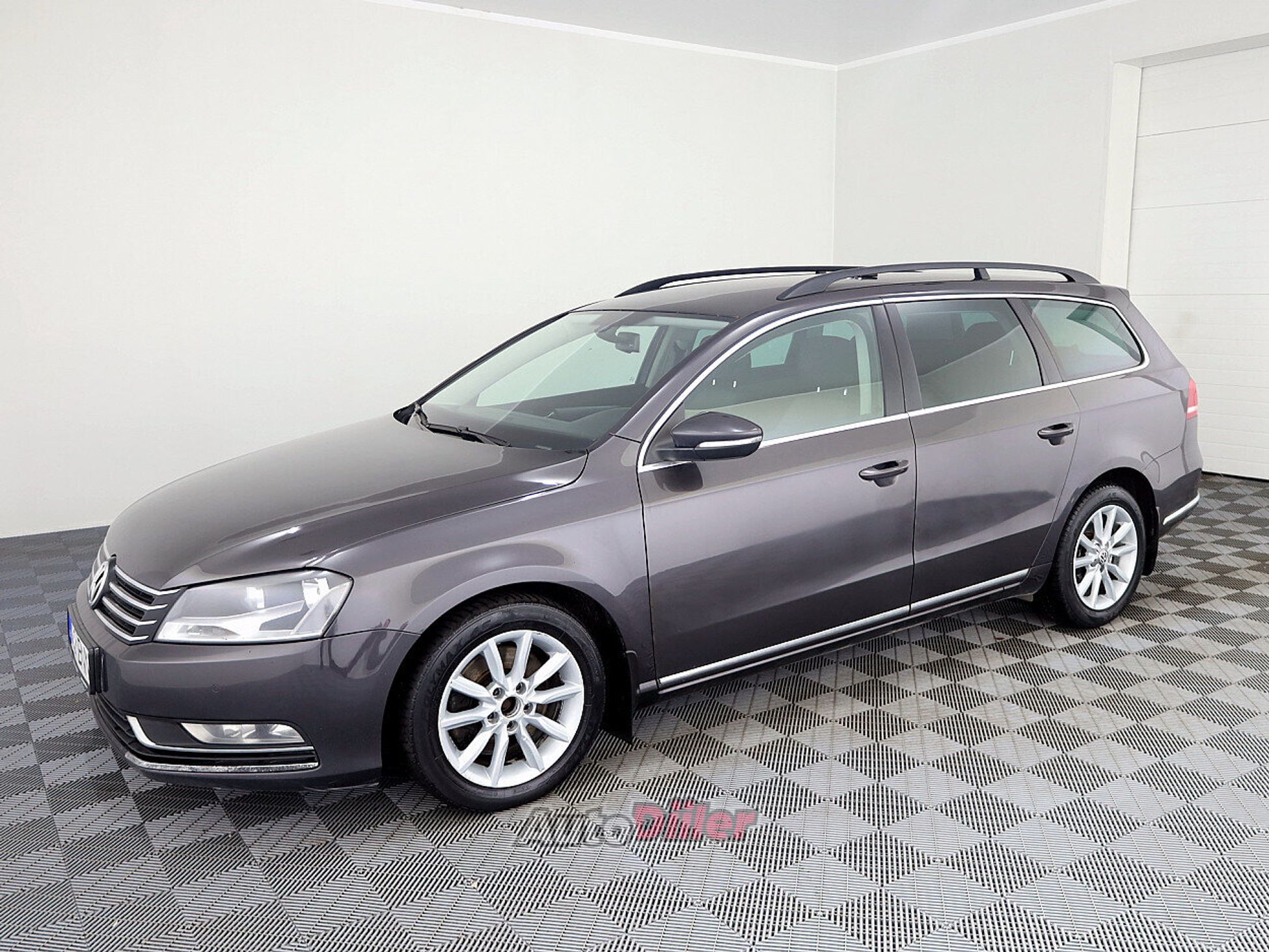 Volkswagen Passat 1.8 118kW 2012, kuva 2/8