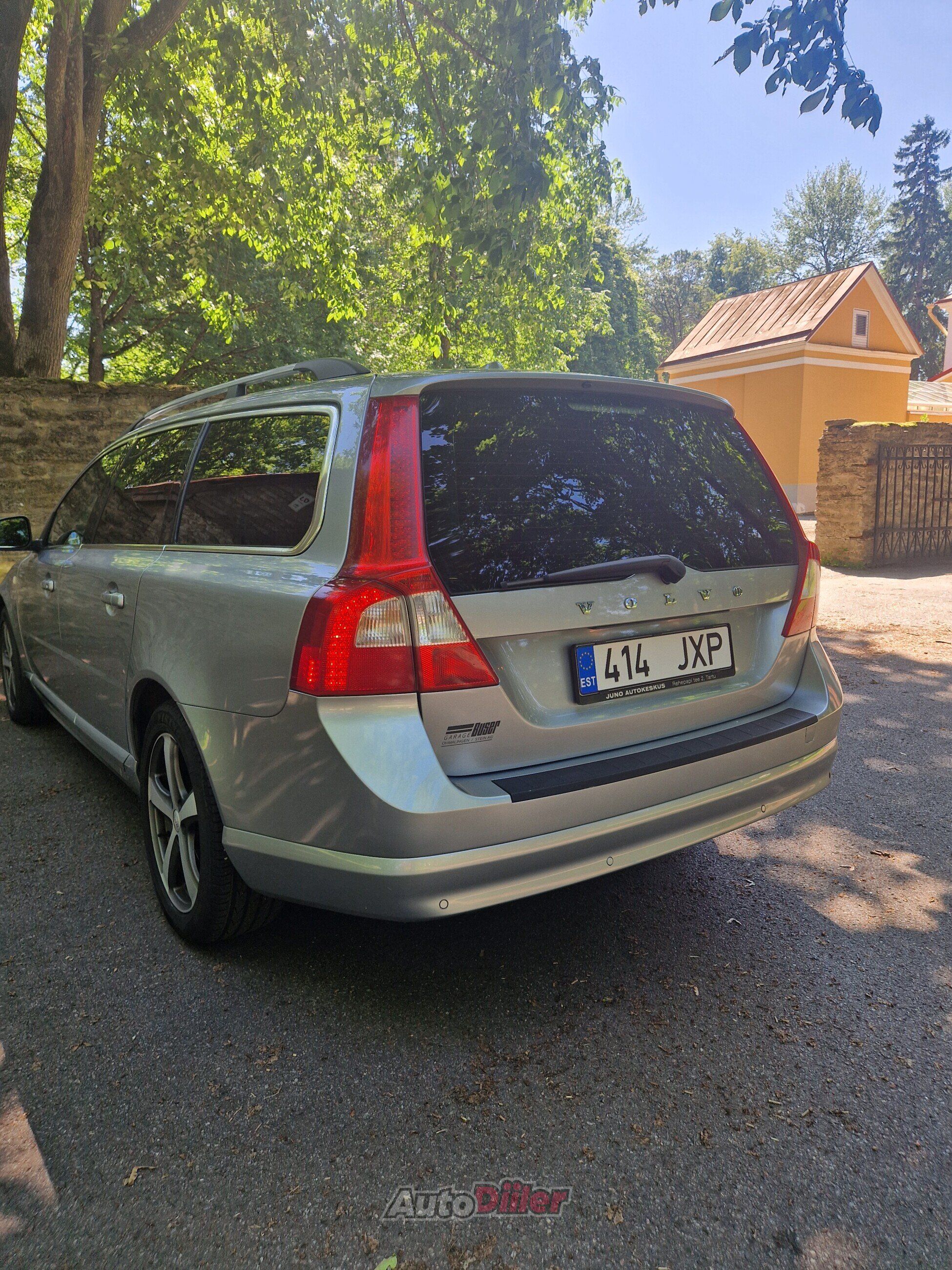 Volvo V70 2.4 136kW 2010, kuva 4/10