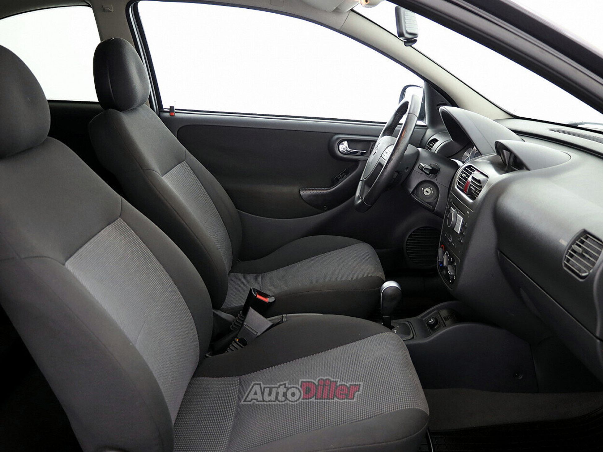 Opel Corsa 1.4 66kW 2005, photo 6/7