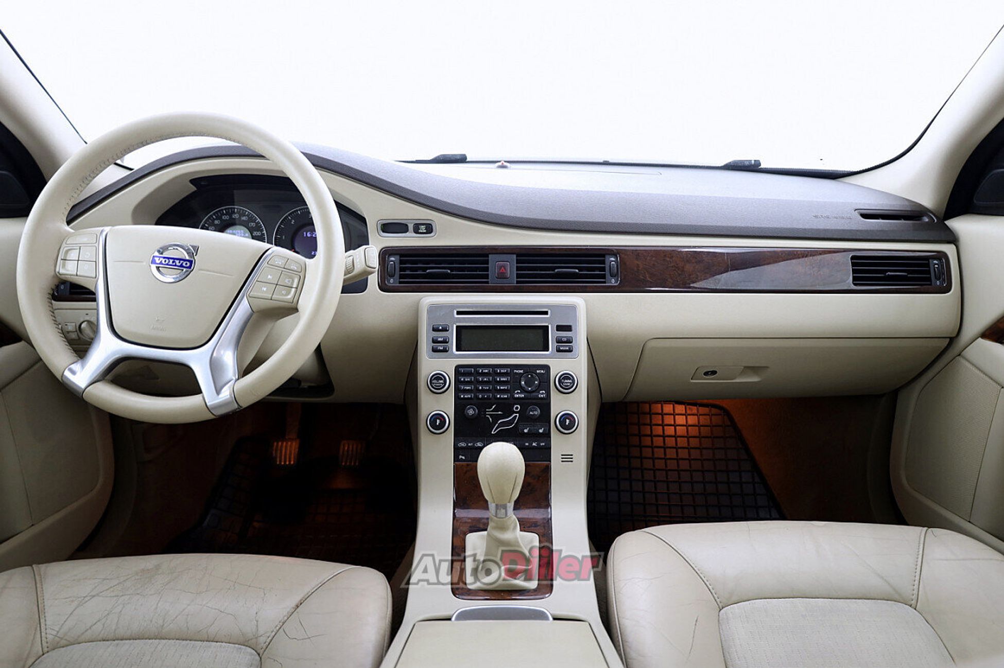 Volvo V70 1.6 80kW 2010, photo 5/7