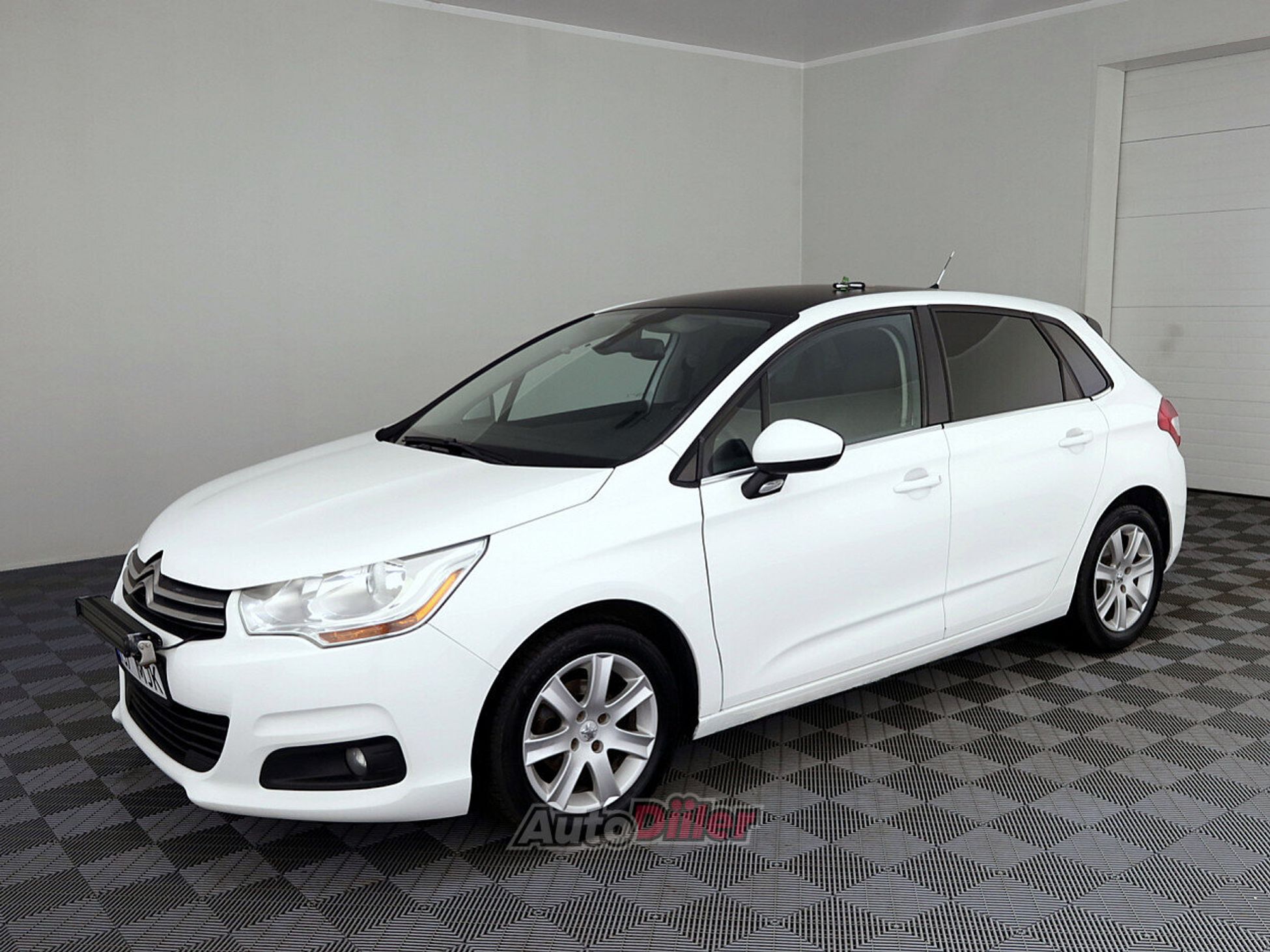 Citroen C4 1.6 68kW 2015, photo 2/8