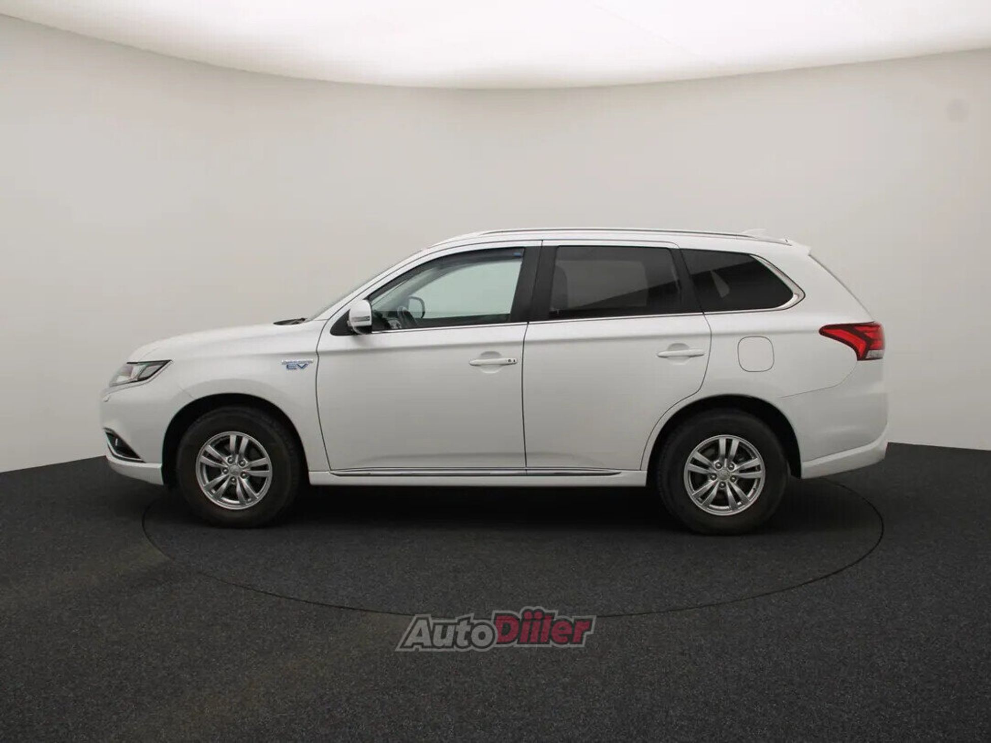 Mitsubishi Outlander 2015, kuva 6/10