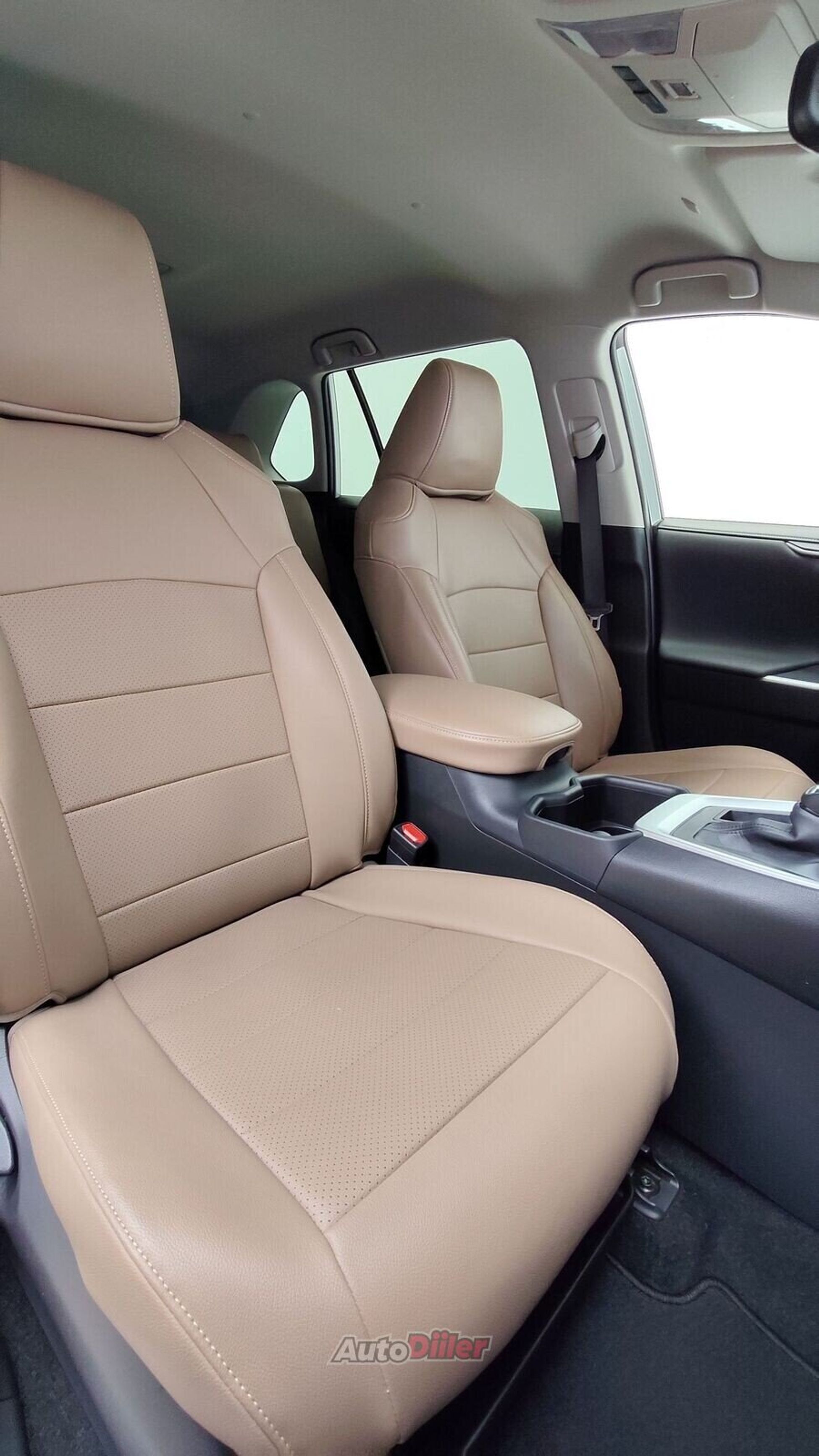 Toyota RAV4 2023, photo 6/10