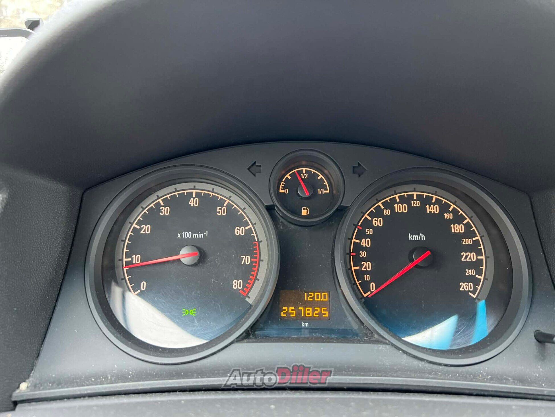 Opel Astra Station Wagon 1.6 85kW 2012, photo 4/10