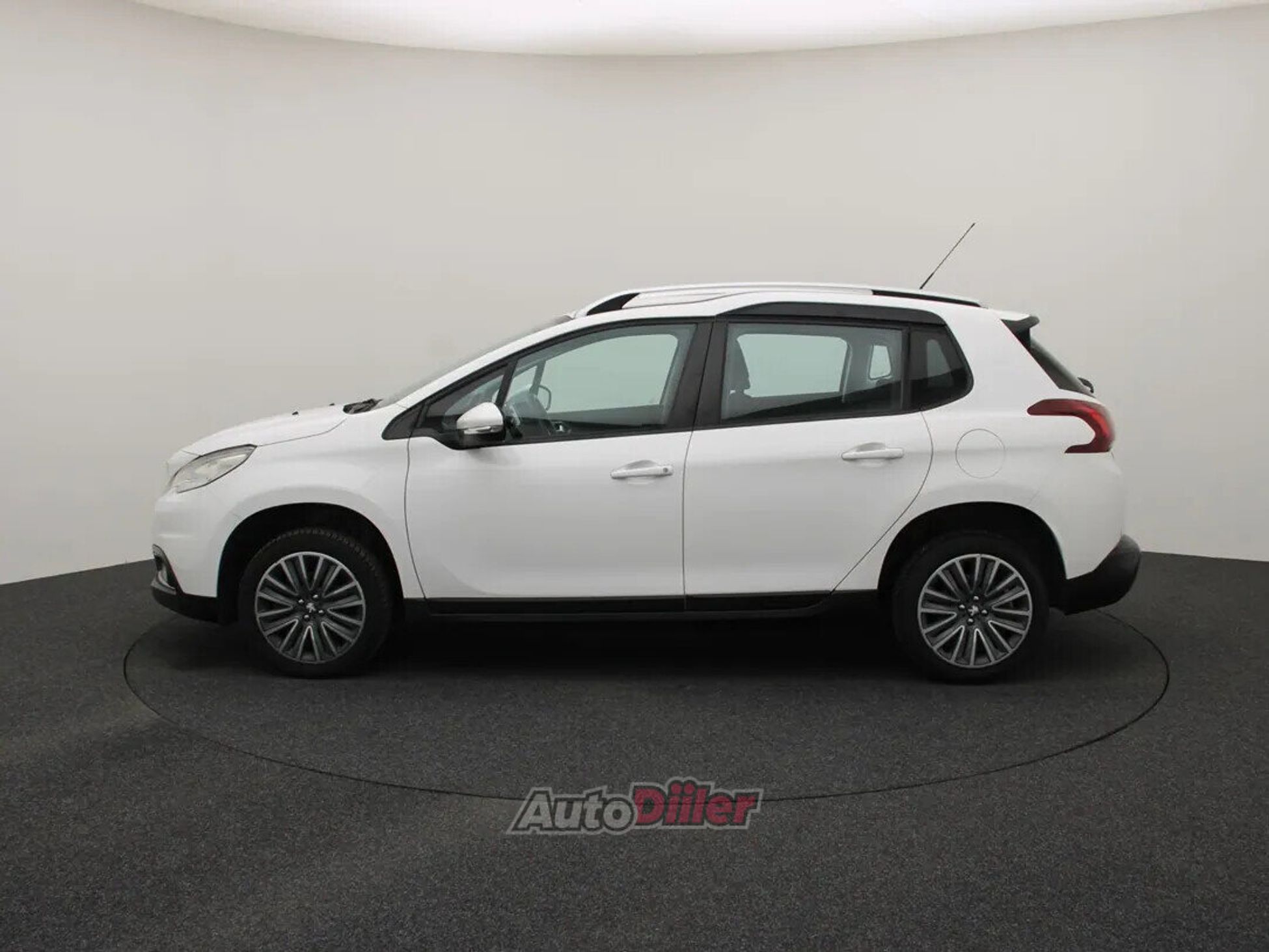 Peugeot 2008 Lion Lion 1.2 60kW 2017, photo 6/10