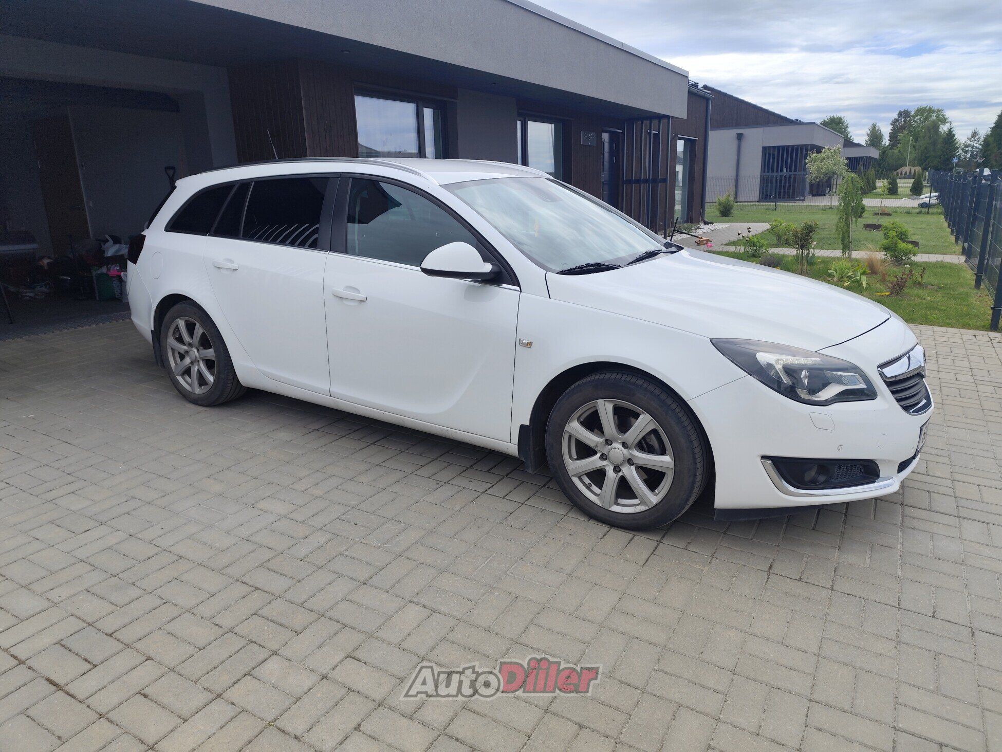 Opel Insignia 2015, photo 2/10