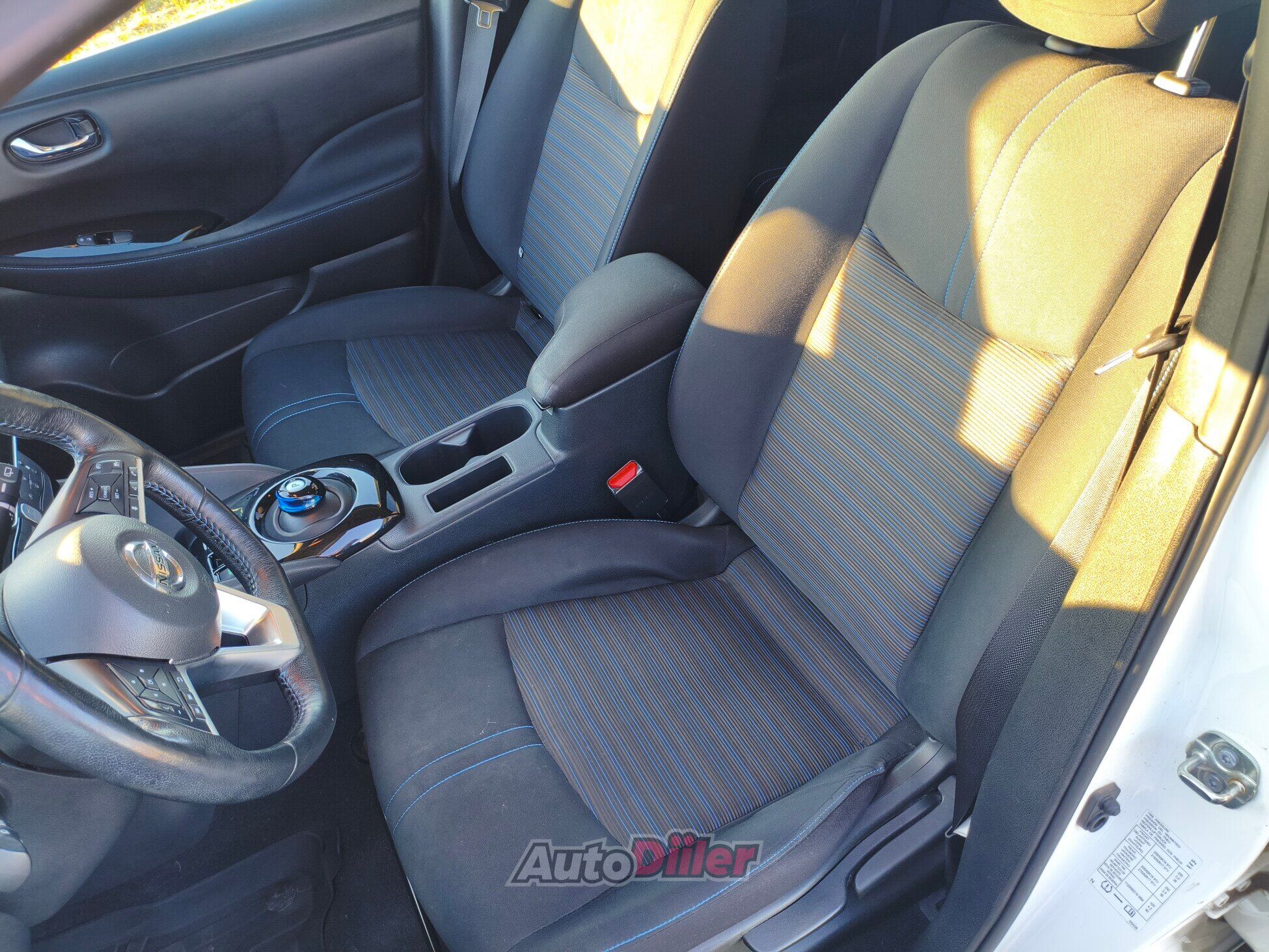Nissan Leaf 62kWh Tekna ProPilot 90kW 2019, photo 5/10