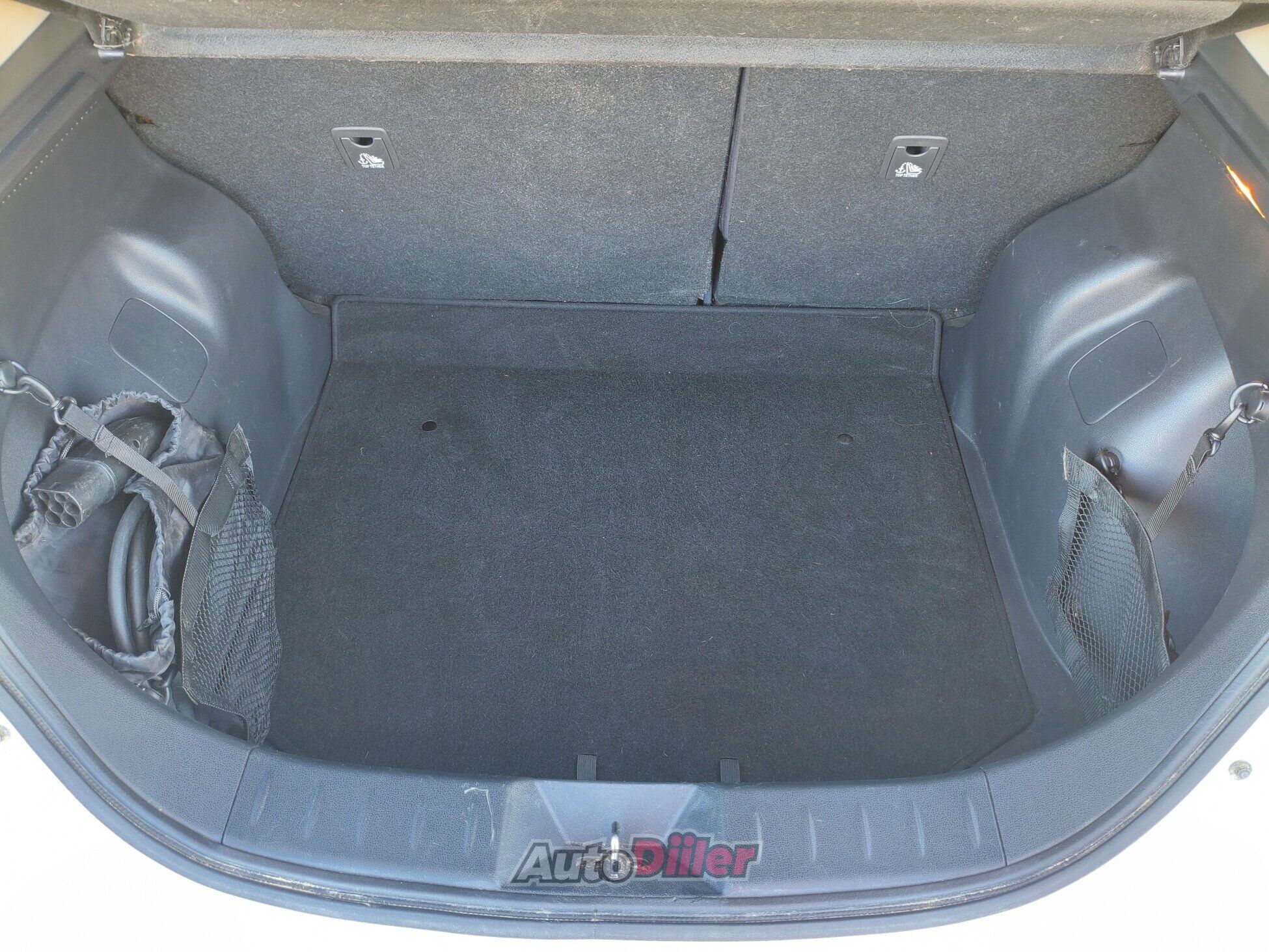 Nissan Leaf 62kWh Tekna ProPilot 90kW 2019, photo 7/10