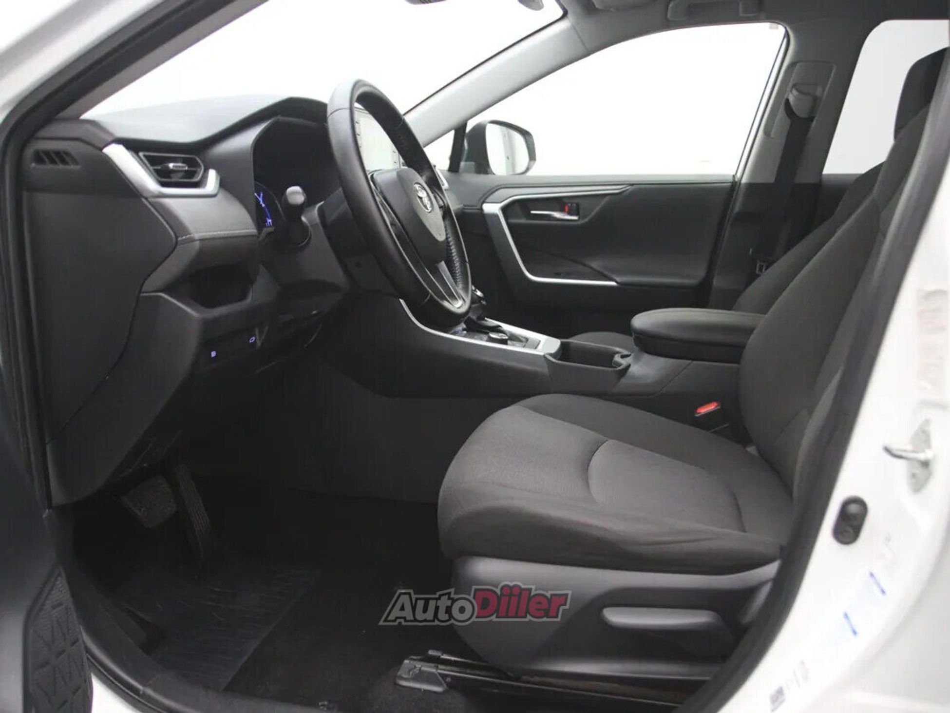 Toyota RAV4 Dynamic Business 2.5 163kW 2022, photo 4/10