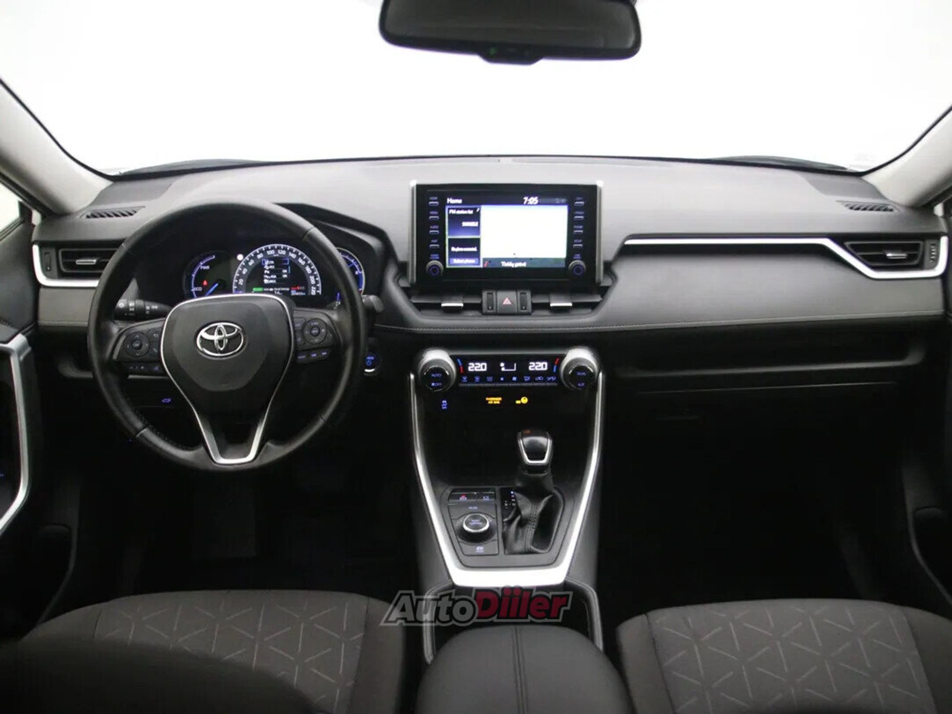 Toyota RAV4 Dynamic Business 2.5 163kW 2022, photo 2/10