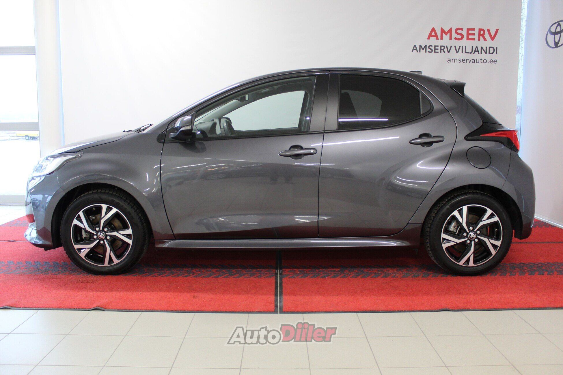 Toyota Yaris 2024, photo 3/10