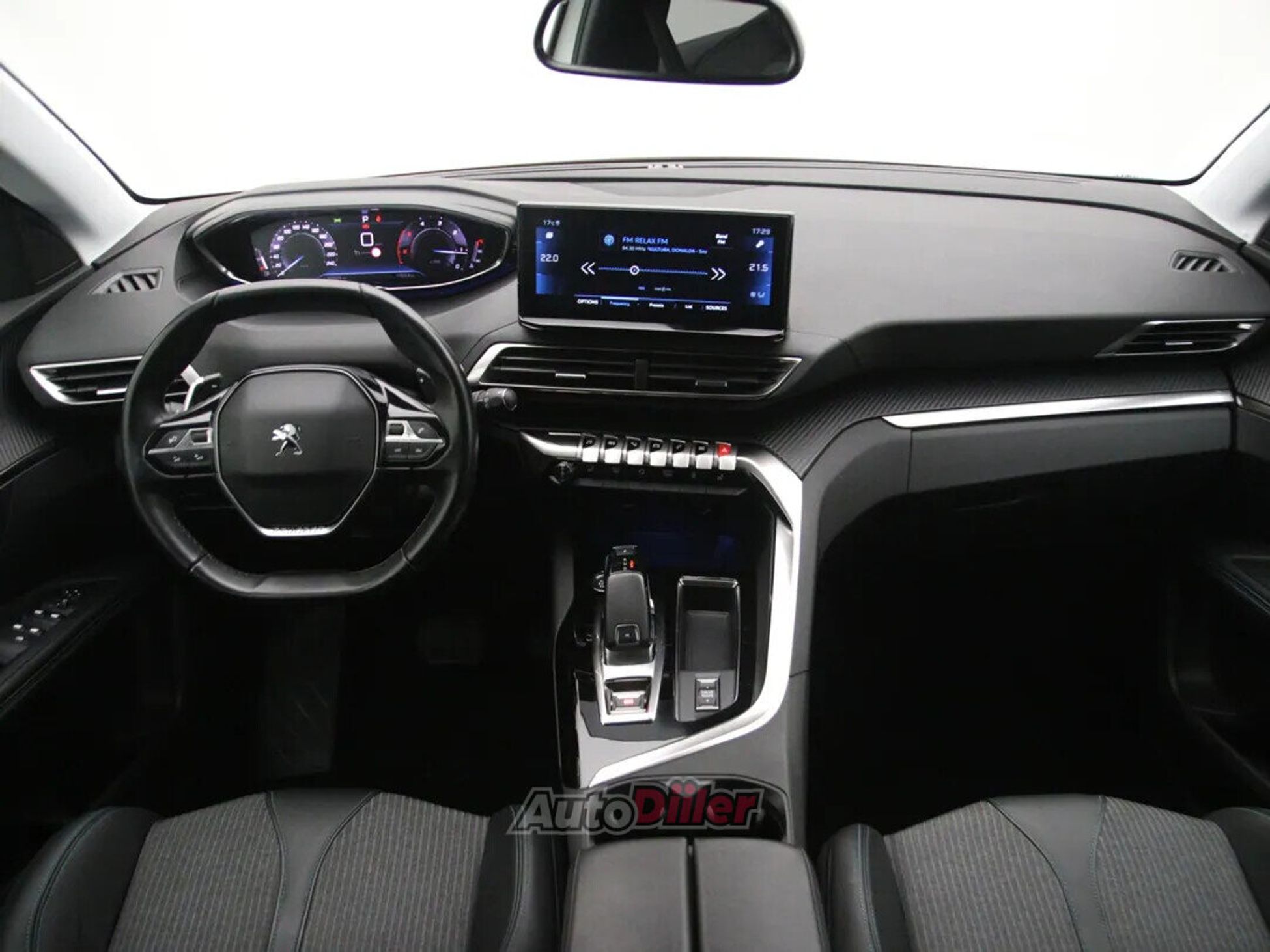 Peugeot 3008 Allure 1.5 96kW 2022, kuva 2/10