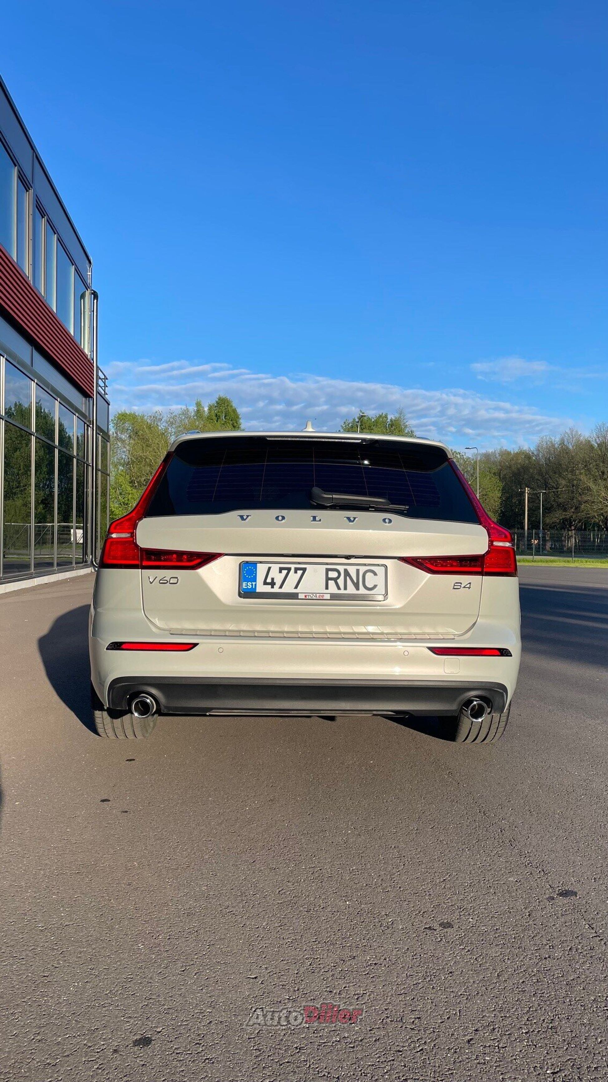 Volvo V60 Momentum Advanced SE 2.0 145kW 2021, kuva 5/10