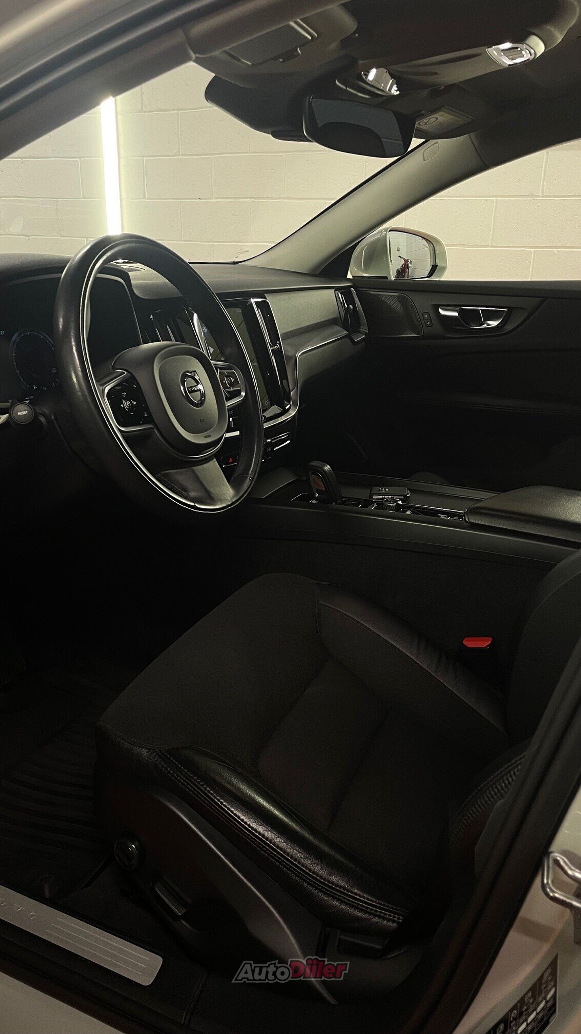 Volvo V60 Momentum Advanced SE 2.0 145kW 2021, kuva 6/10
