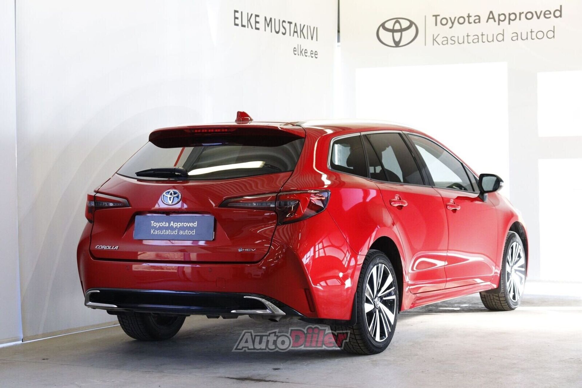 Toyota Corolla 2025, photo 2/10