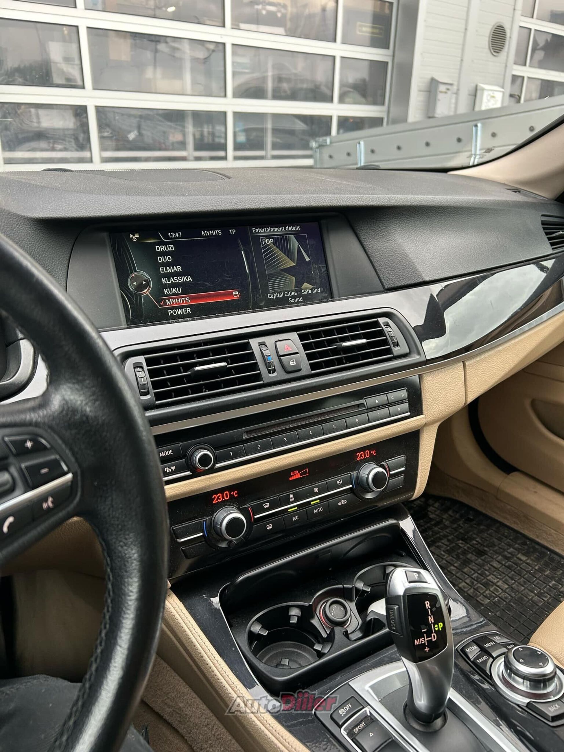 BMW 525