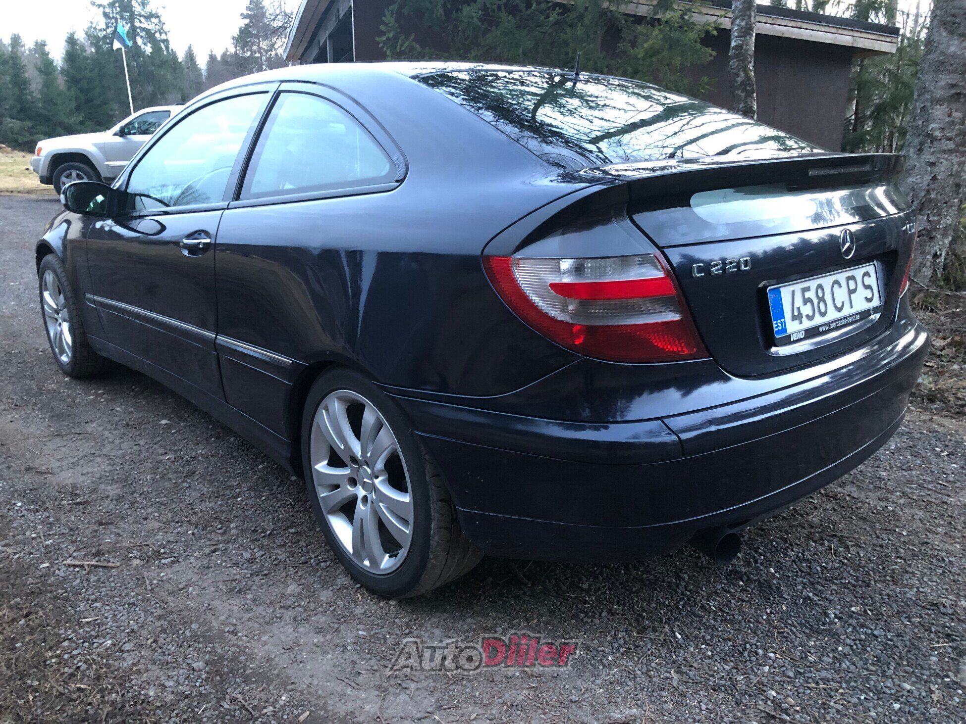 Mercedes-Benz C 220 Sport cupe 2.1 190kW 2004, kuva 4/10