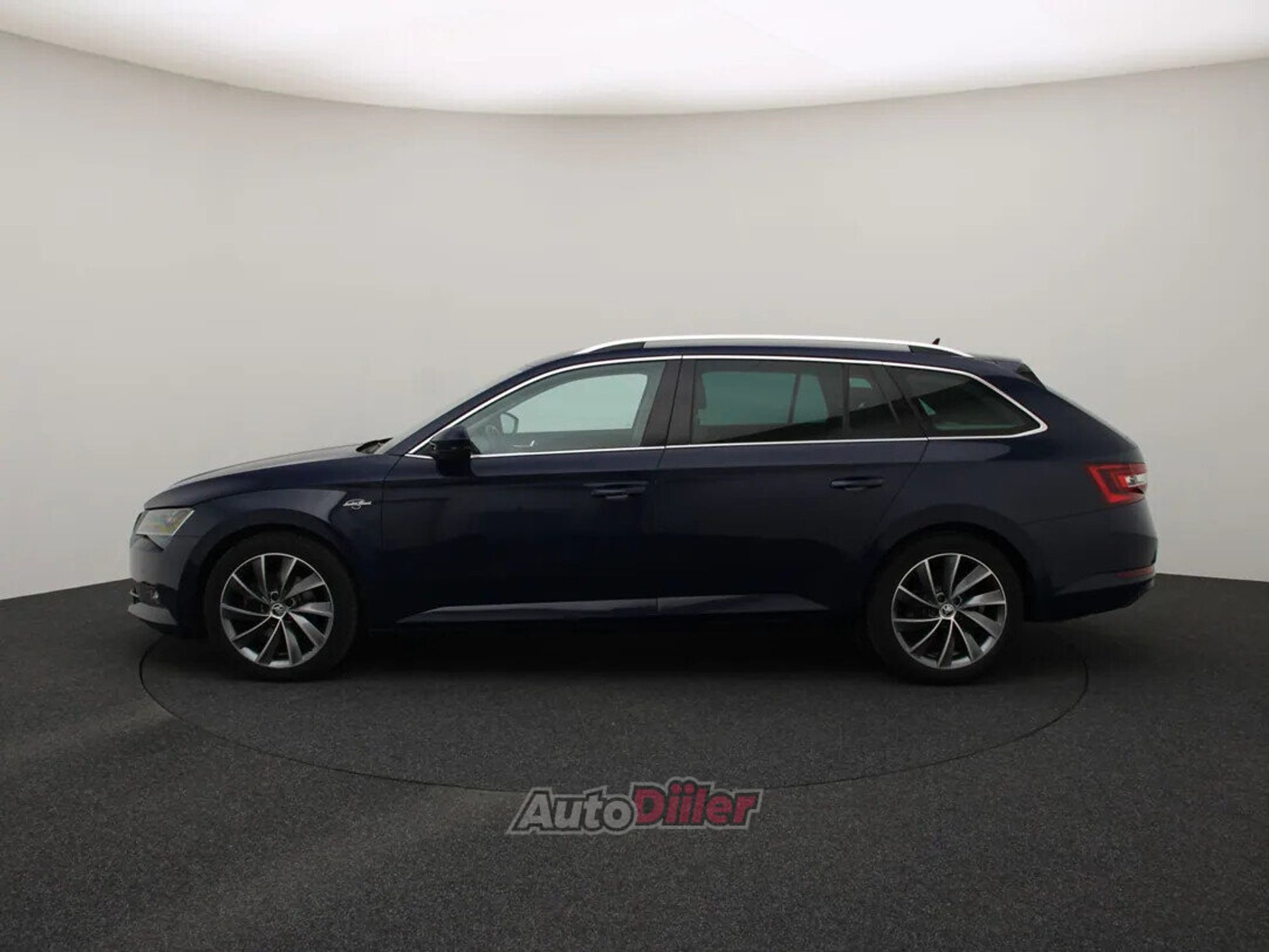 Skoda Superb Laurin & Klement 2.0 140kW 2017, photo 6/10