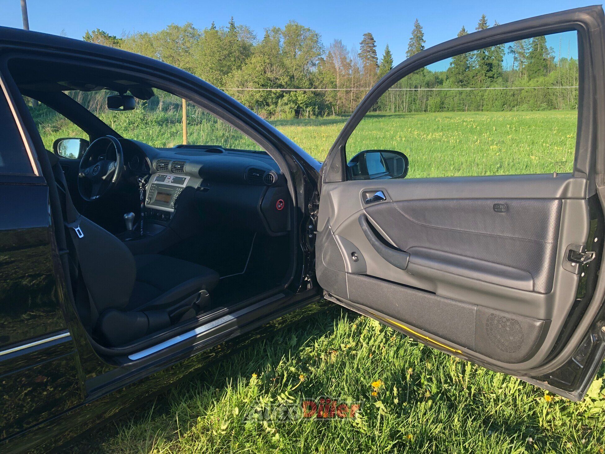 Mercedes-Benz 220 2.1 110kW 2010, kuva 5/10