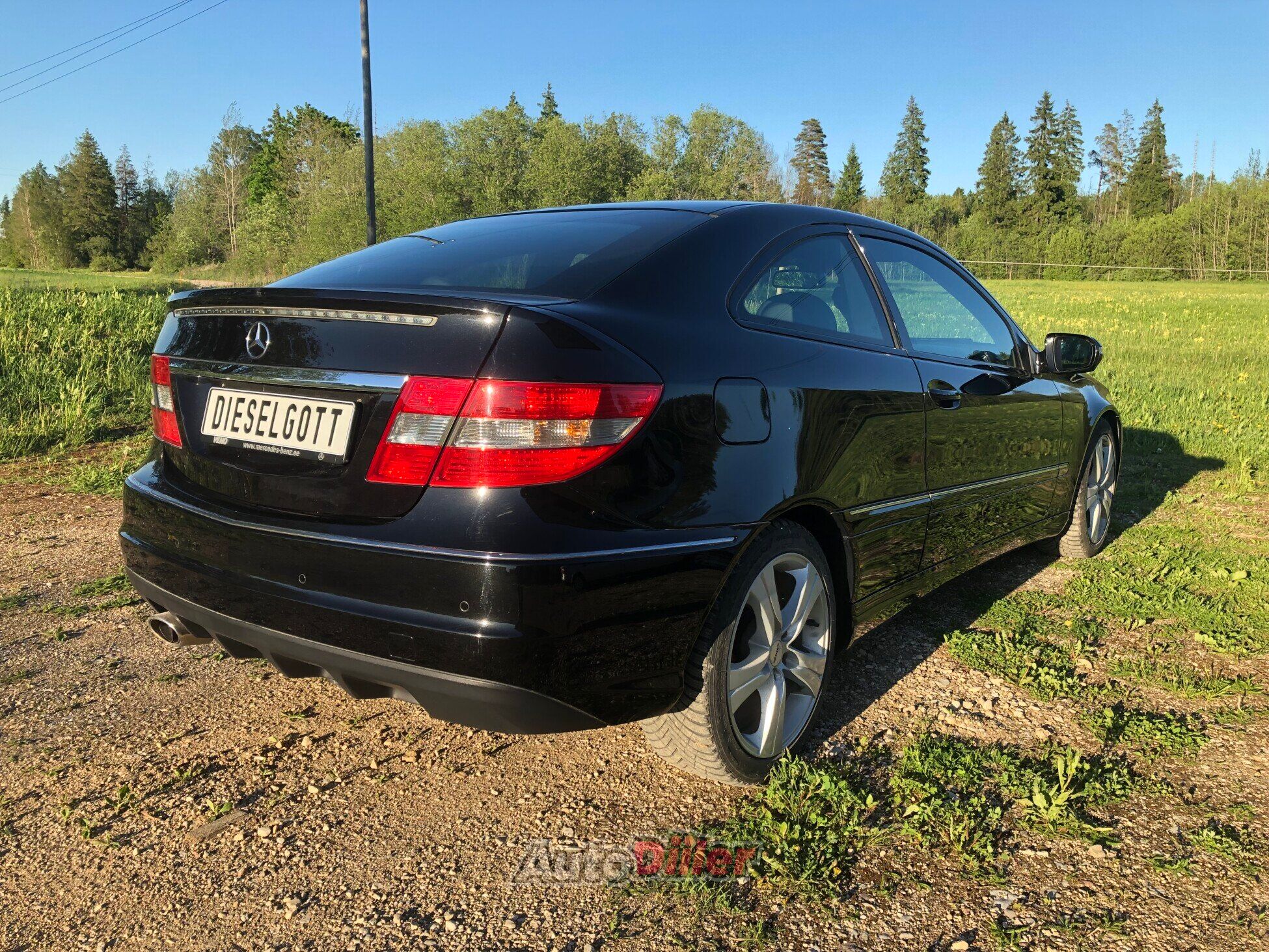 Mercedes-Benz 220 2.1 110kW 2010, kuva 3/10