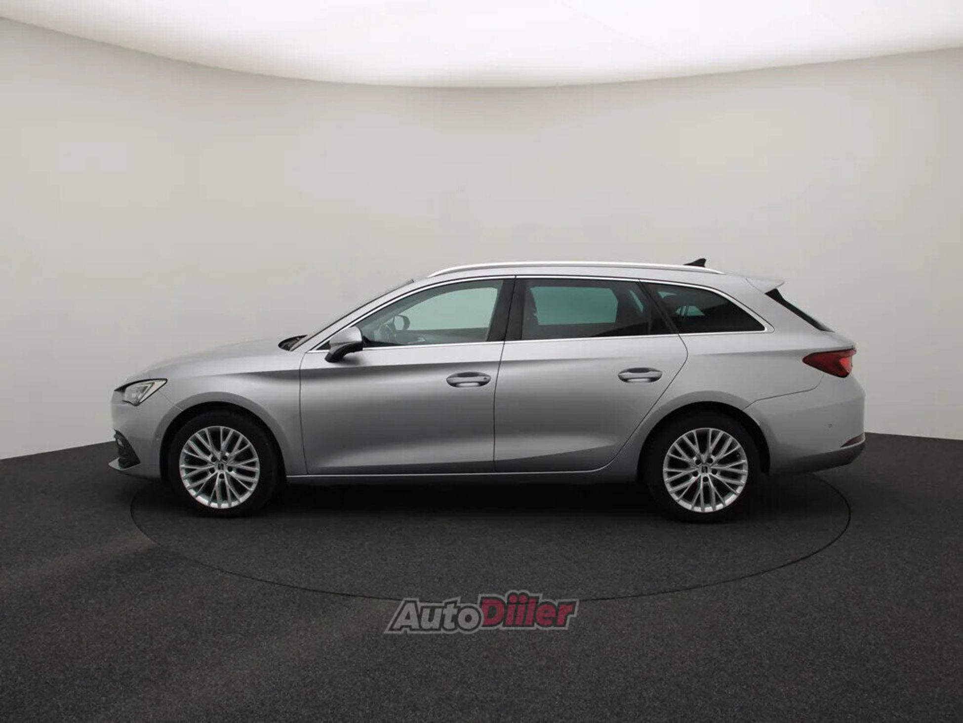 SEAT Leon Xcellence 2.0 110kW 2022, photo 6/10