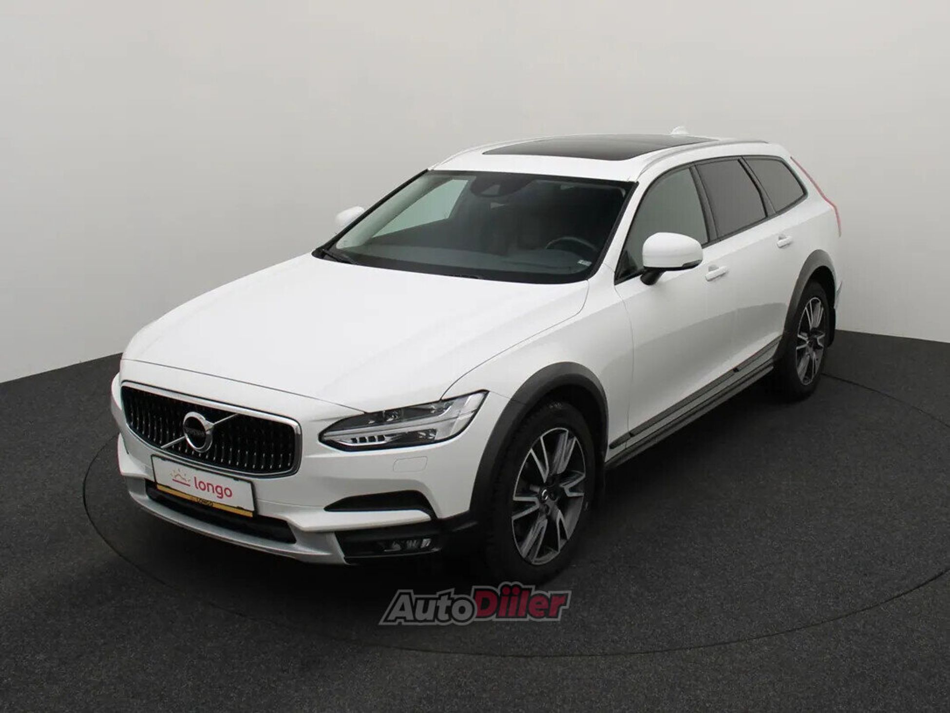 Volvo V90 Cross Country