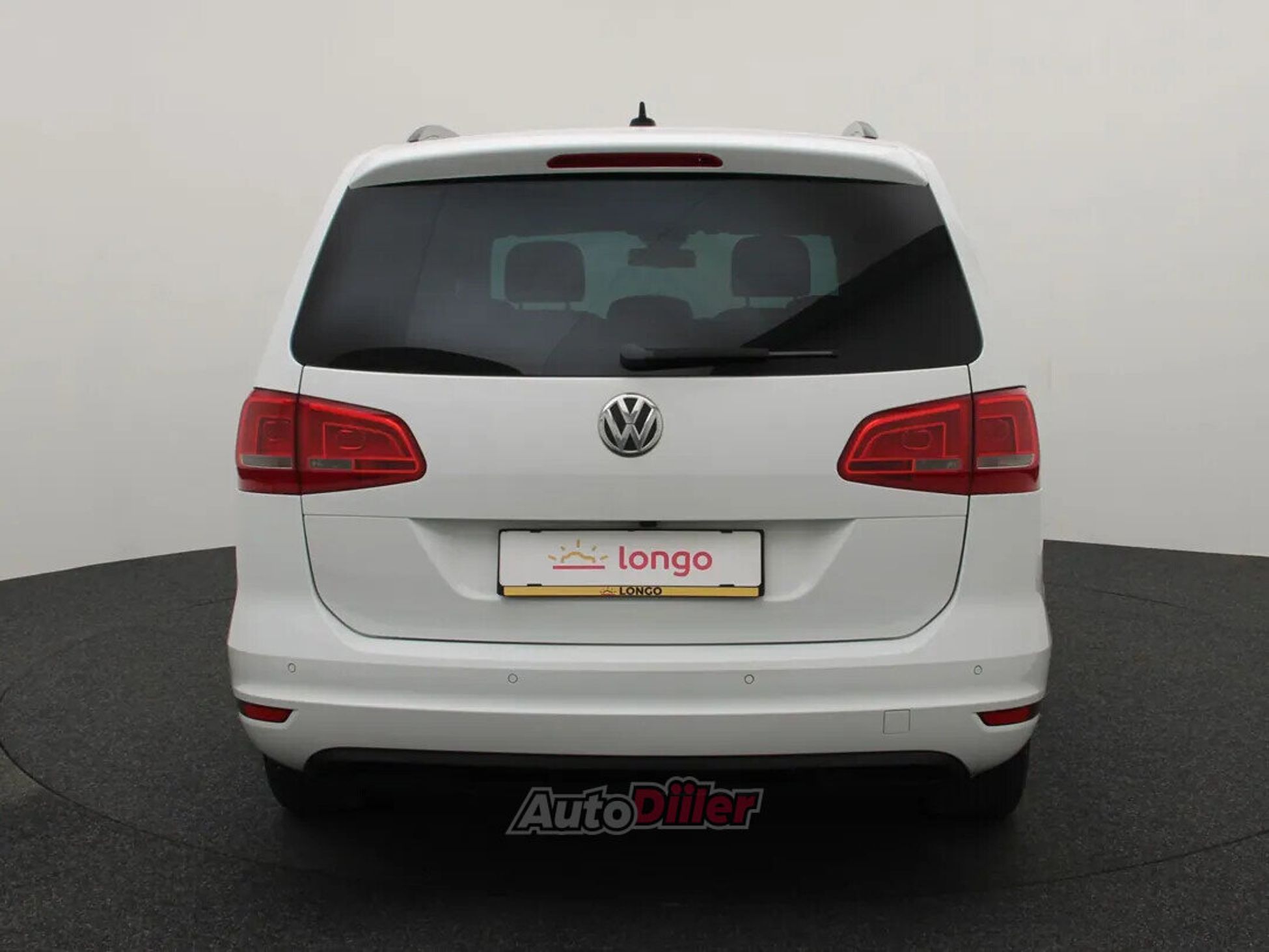 Volkswagen Sharan Comfortline 2.0 130kW 2015, kuva 5/10