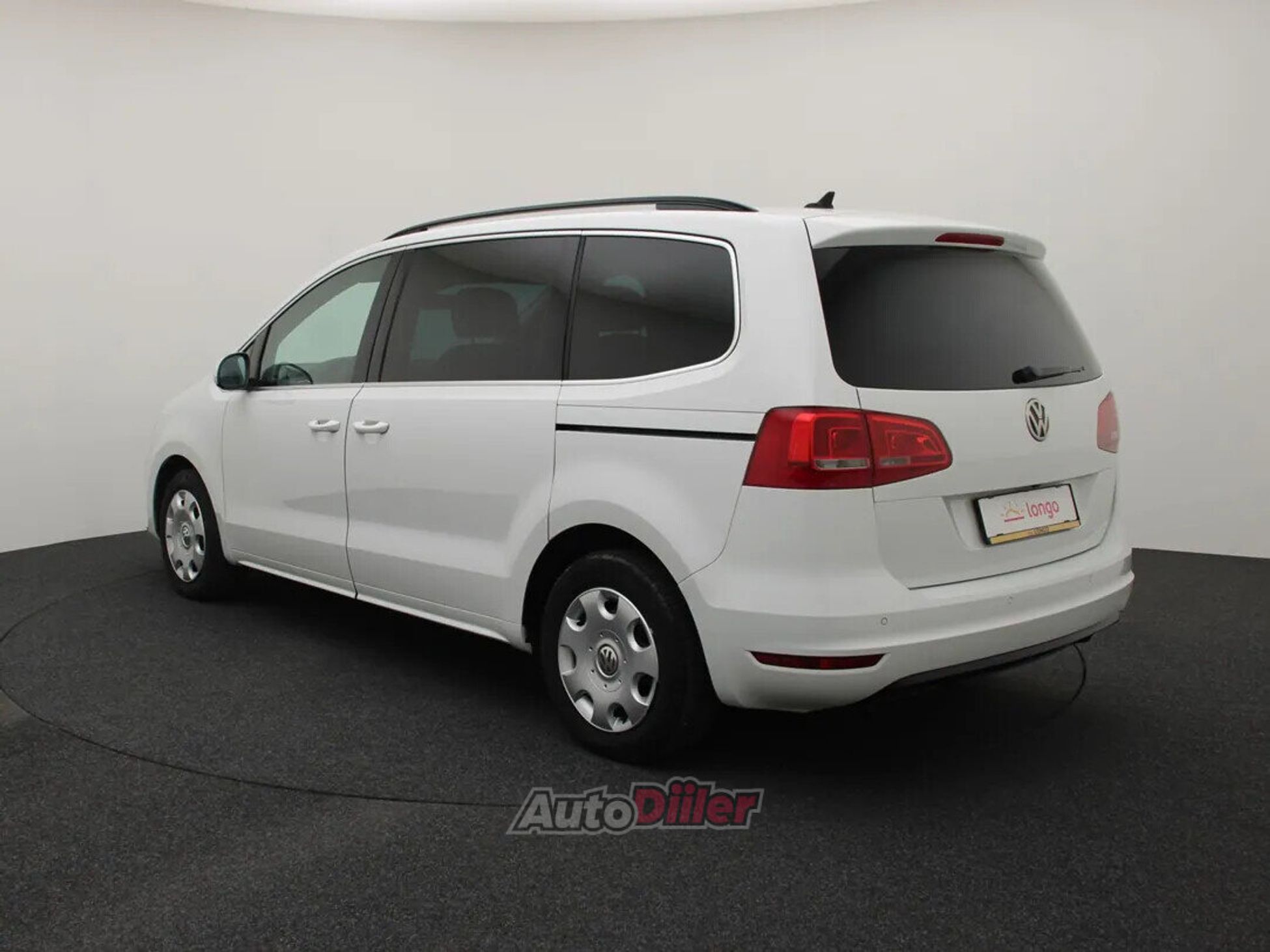 Volkswagen Sharan Comfortline 2.0 130kW 2015, kuva 7/10