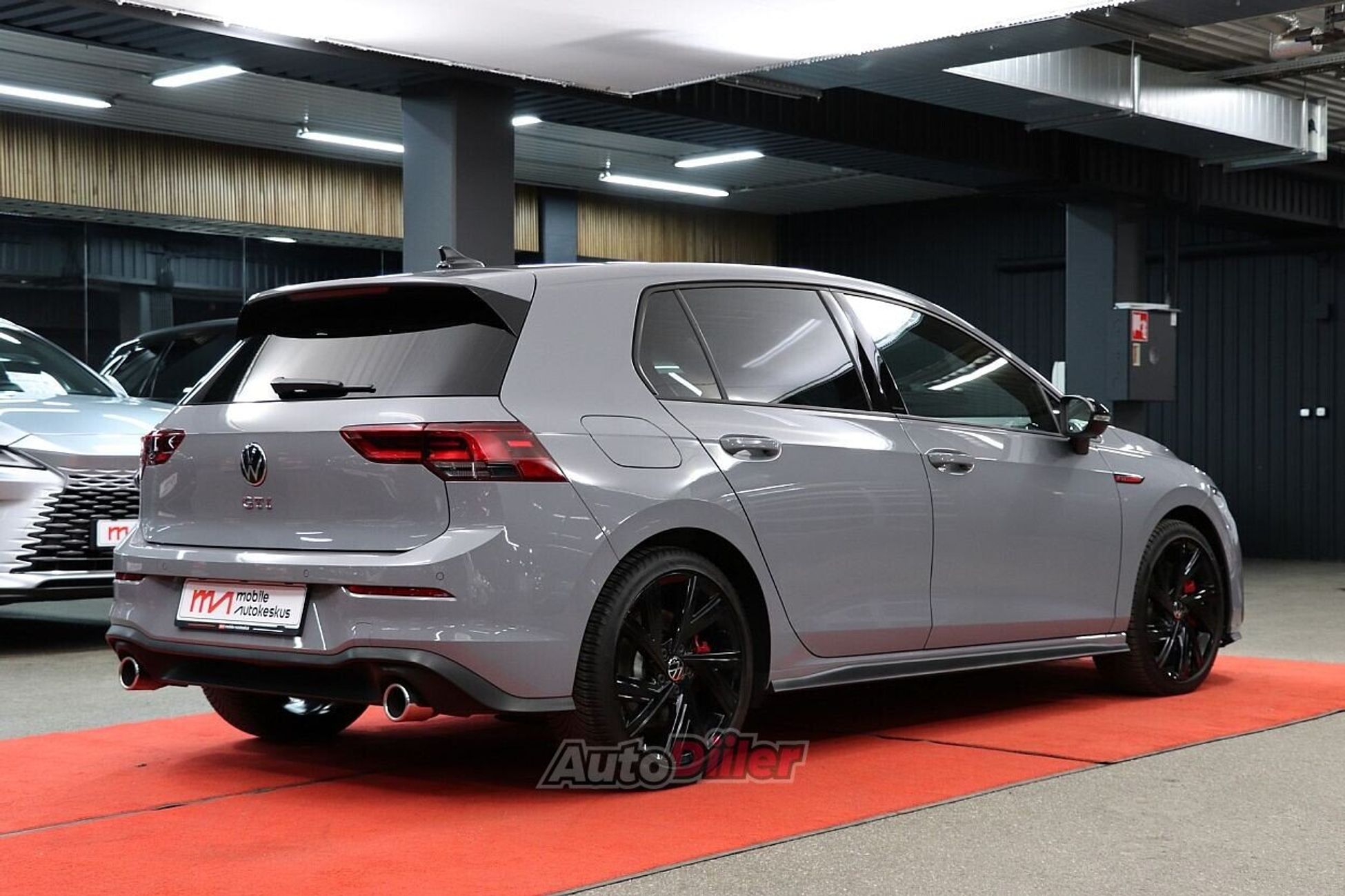 Volkswagen Golf GTI GTI 2.0 180kW 2024, photo 2/10