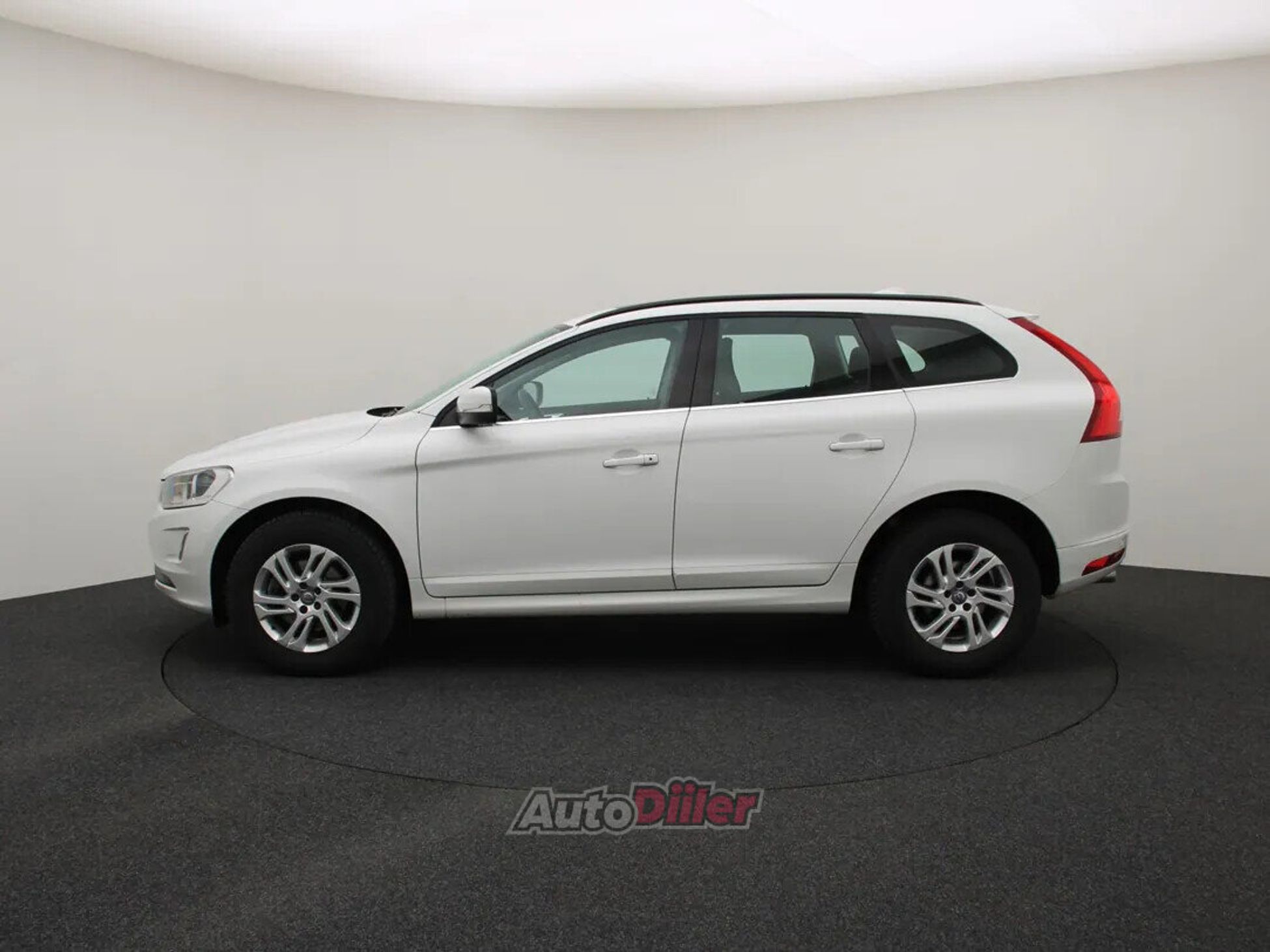 Volvo XC60 Summum 2.0 110kW 2016, kuva 6/10