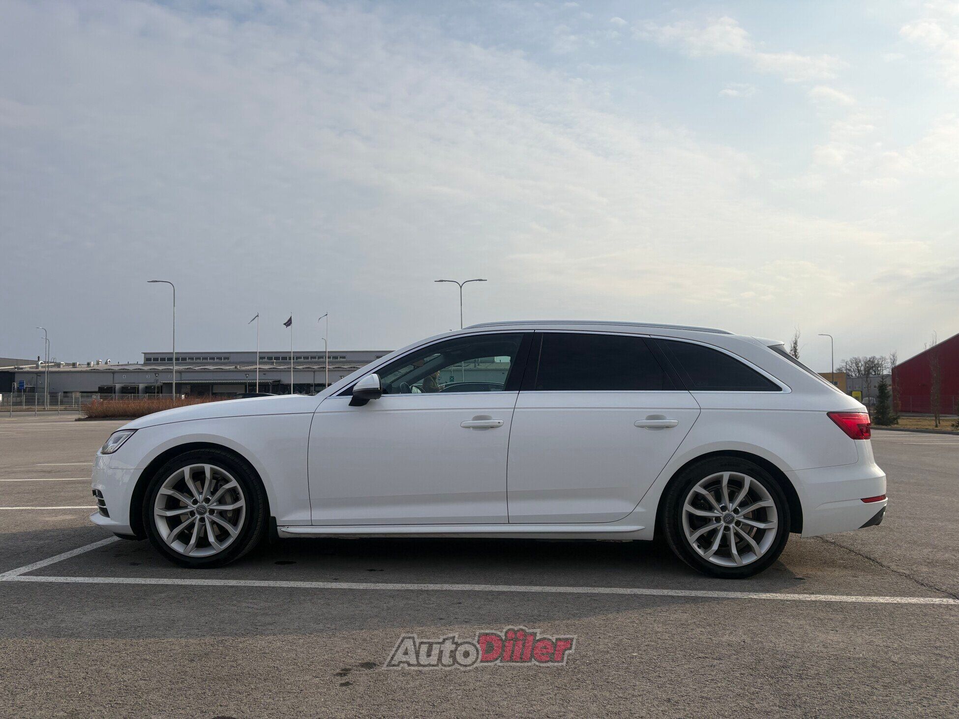 Audi A4 2.0 140kW 2016, kuva 6/10