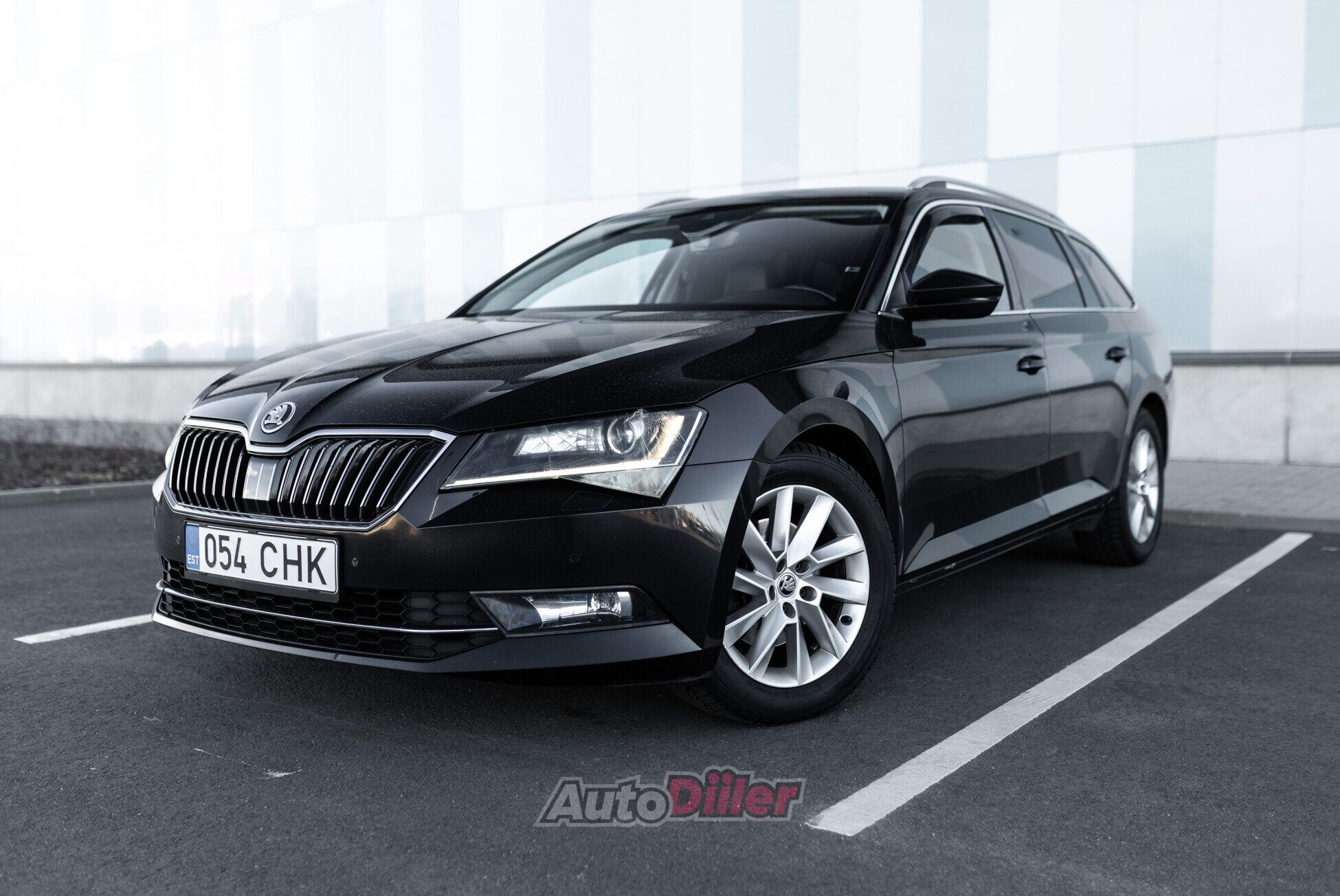 Skoda Superb 2.0 110kW 2018, kuva 2/10