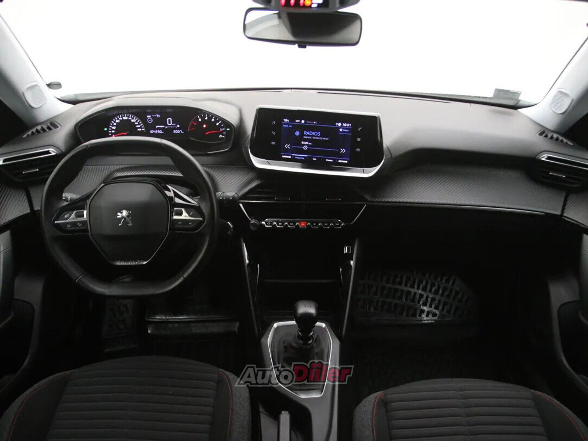 Peugeot 2008 Active 1.5 81kW 2022, photo 2/10