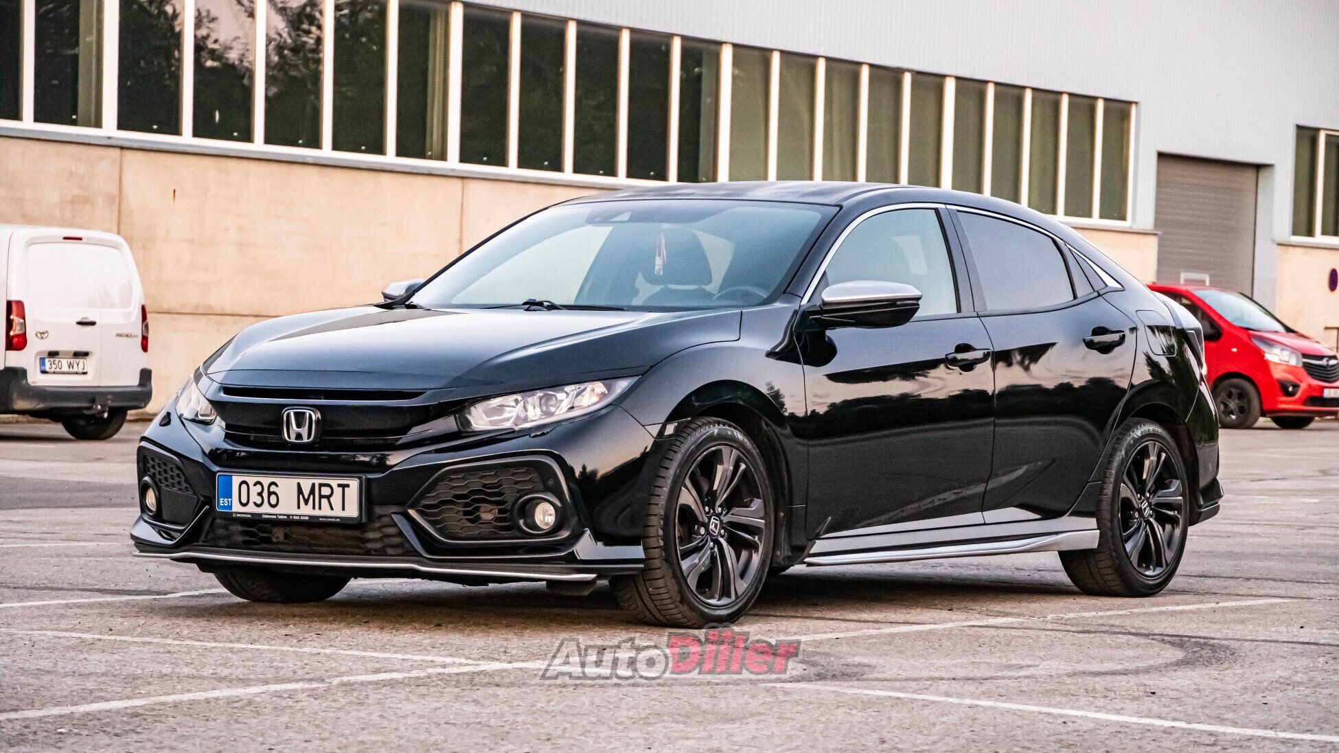 Honda Civic Navi Sensing 1.6 88kW 2018, kuva 2/10