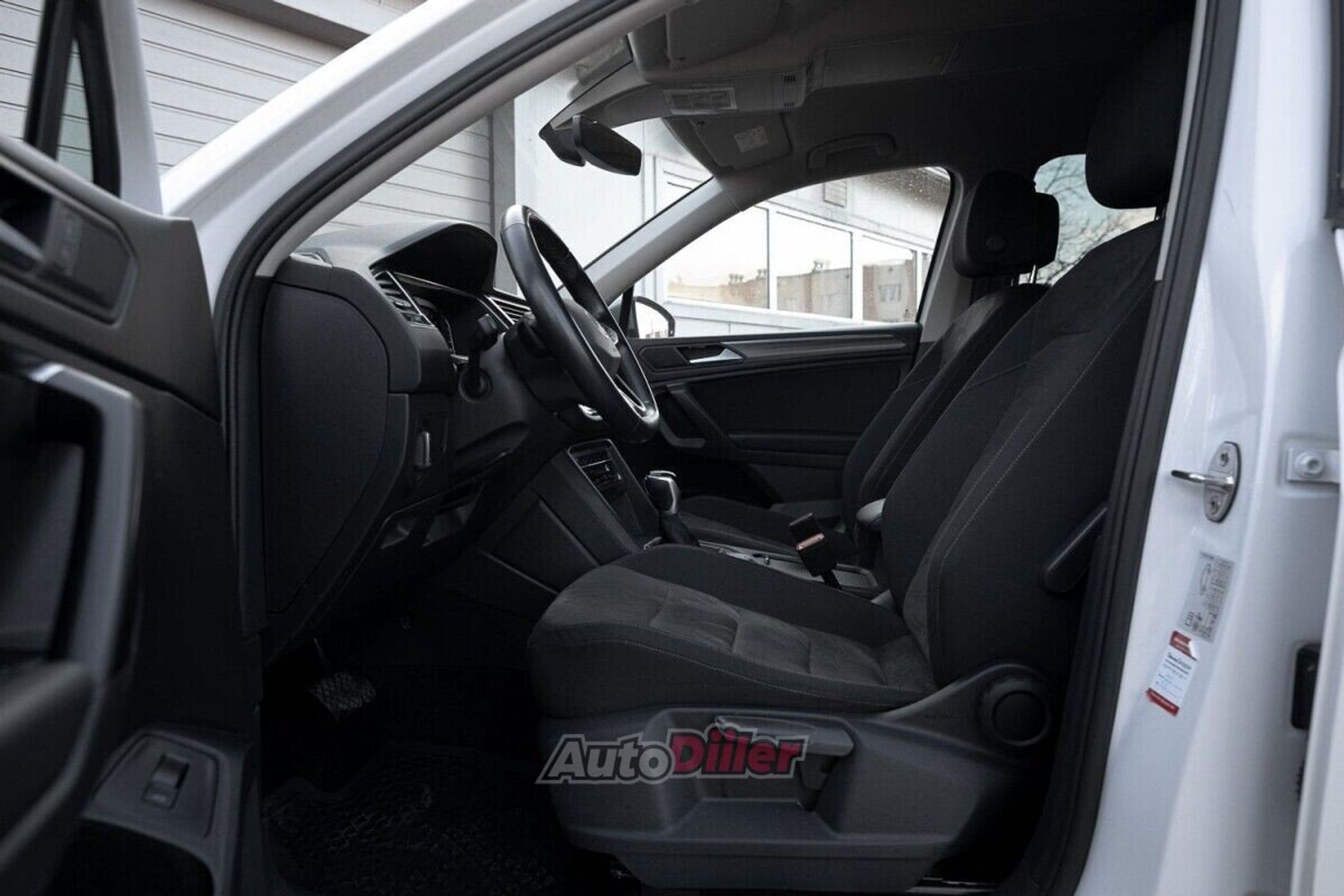Volkswagen Tiguan 2.0 147kW 2022, photo 7/10