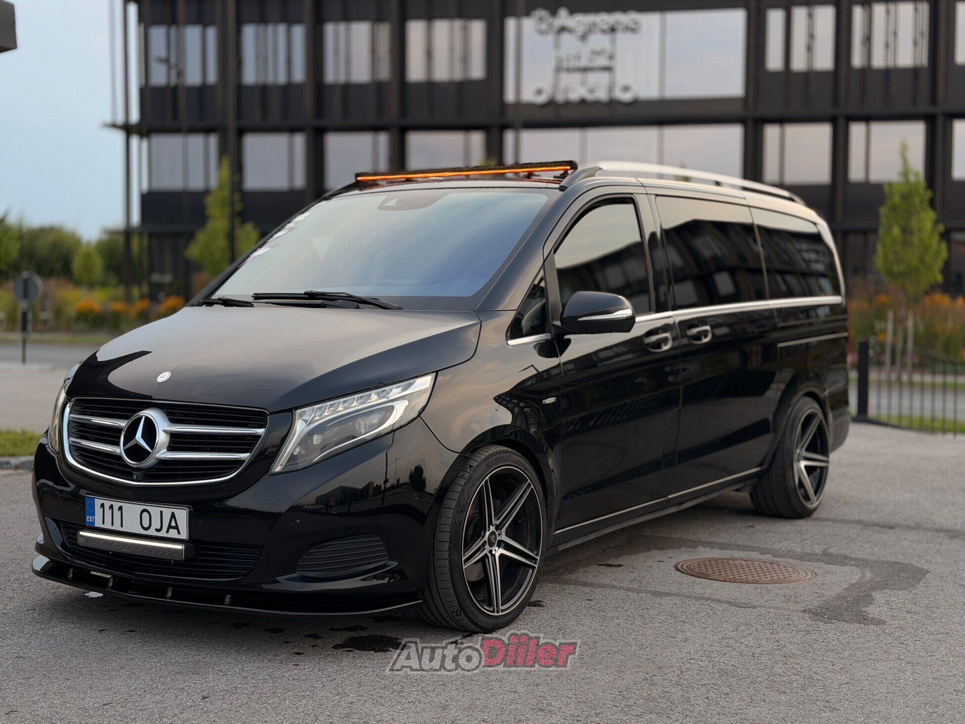 Mercedes-Benz V 250 2014, kuva 3/10