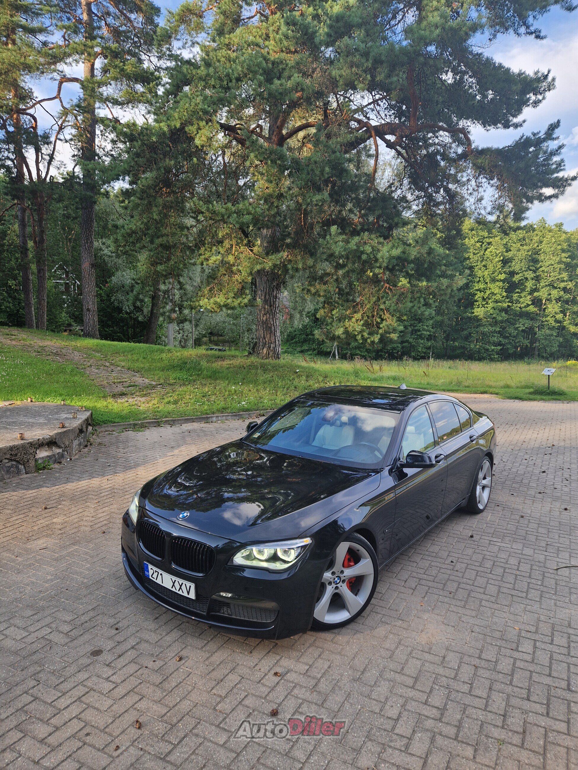 BMW 730