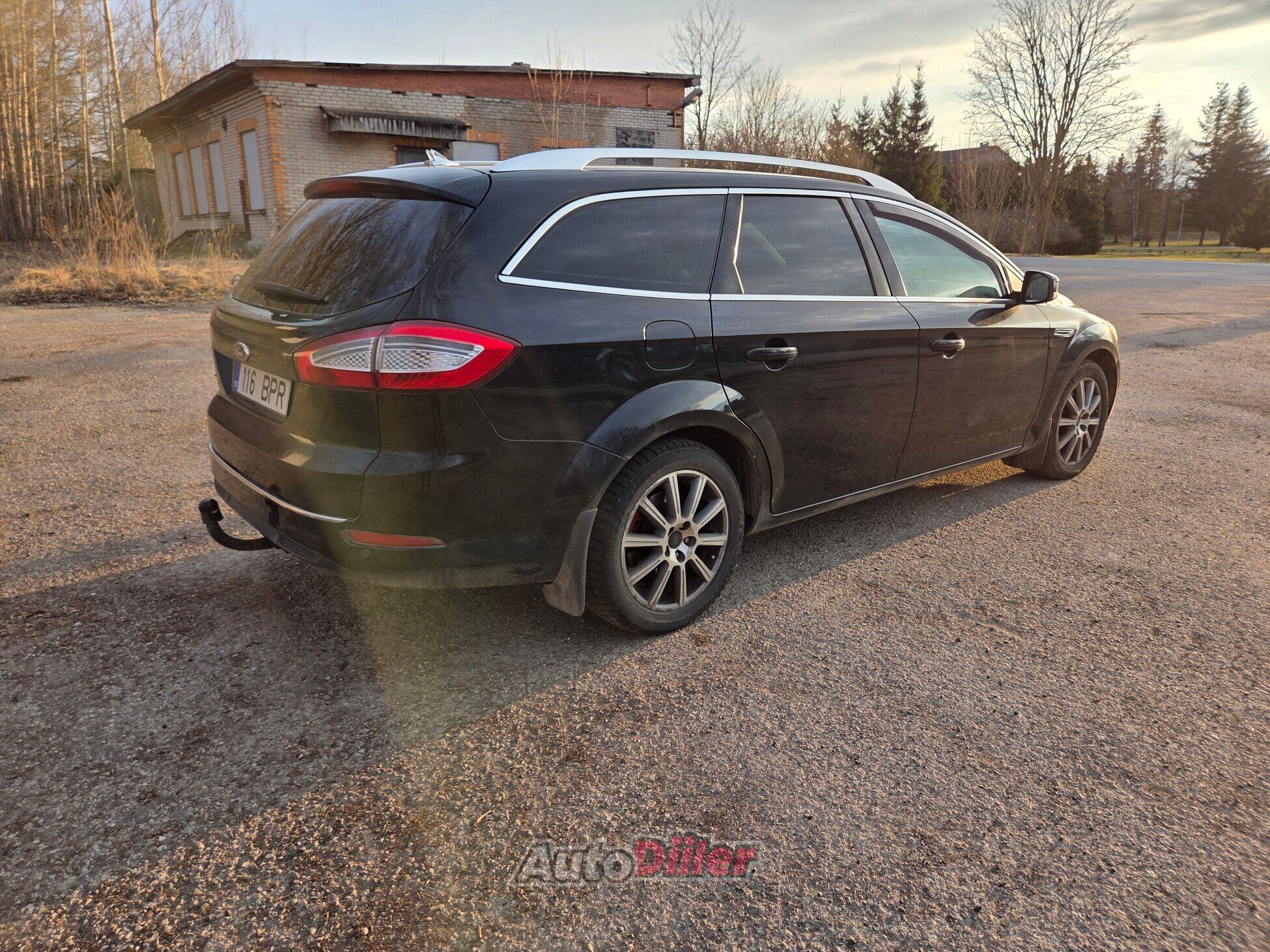 Ford Mondeo 2.0 103kW 2011, kuva 4/9